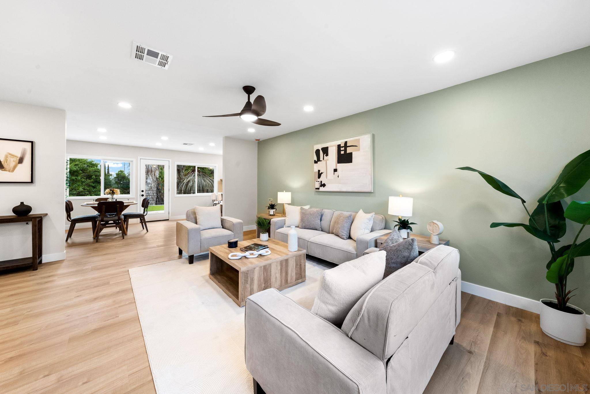Santee, CA 92071,9616 Halberns Blvd