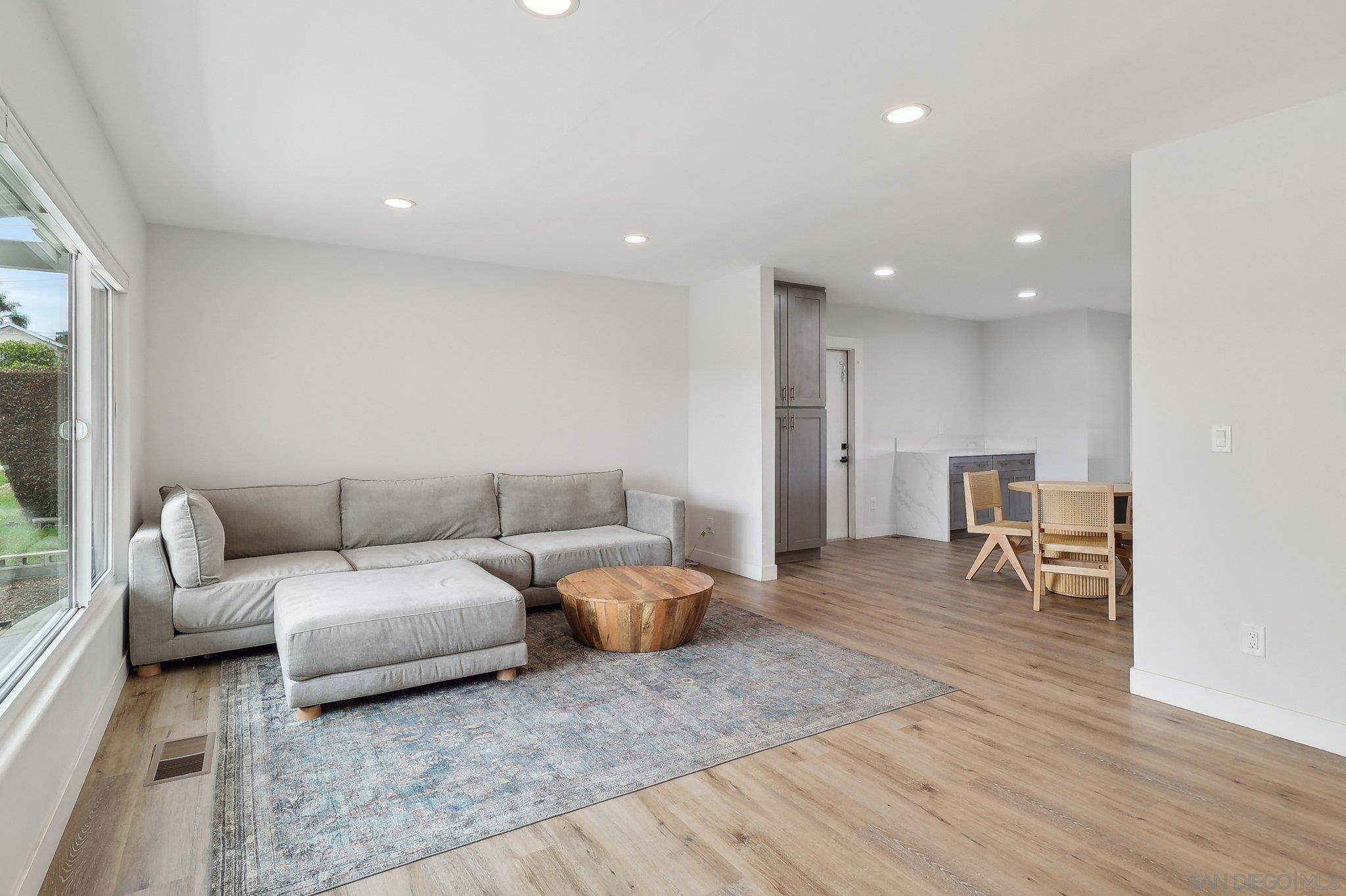 La Mesa, CA 91942,7371 Santa Maria Drive