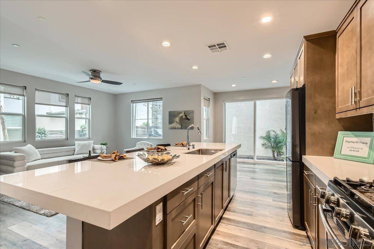 Chula Vista, CA 91915,2290 Element Way