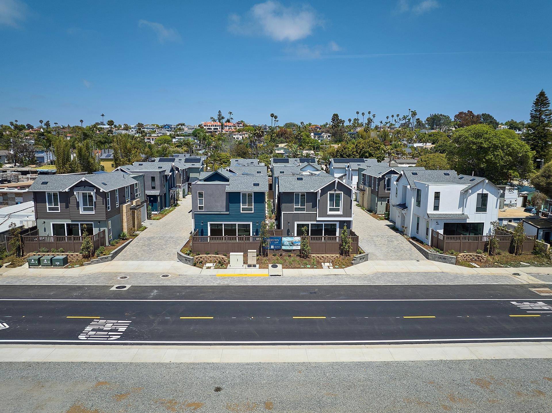 Encinitas, CA 92024,567 N Vulcan Ave