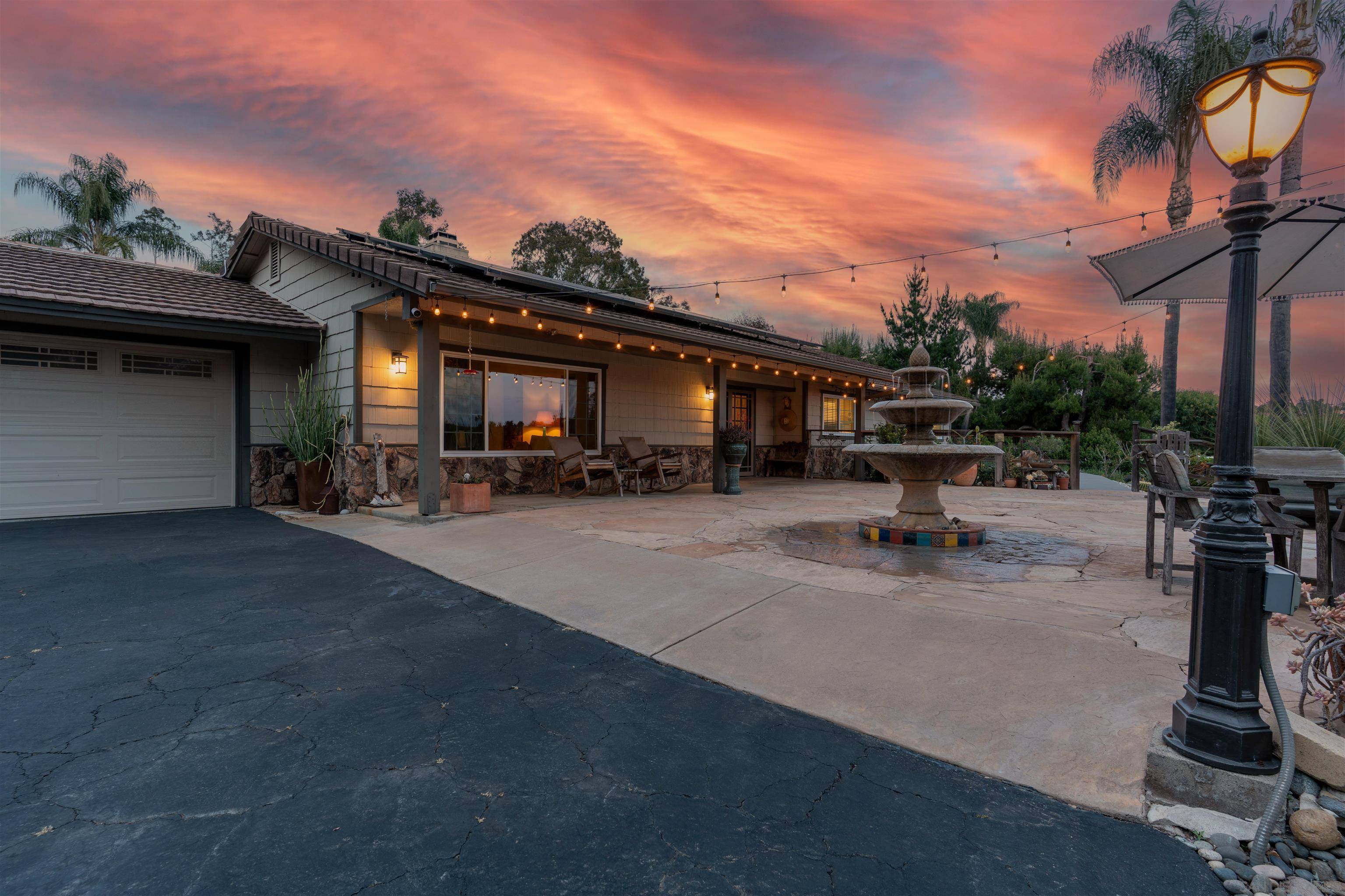 Fallbrook, CA 92028,1045 Capra Way