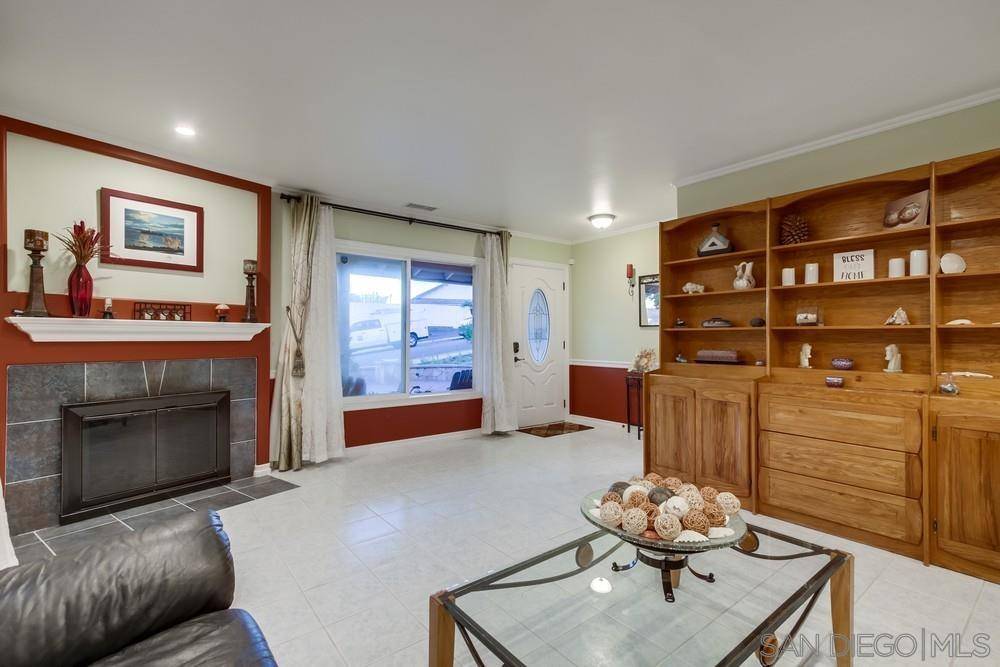Poway, CA 92064,13122 Coyotero Dr