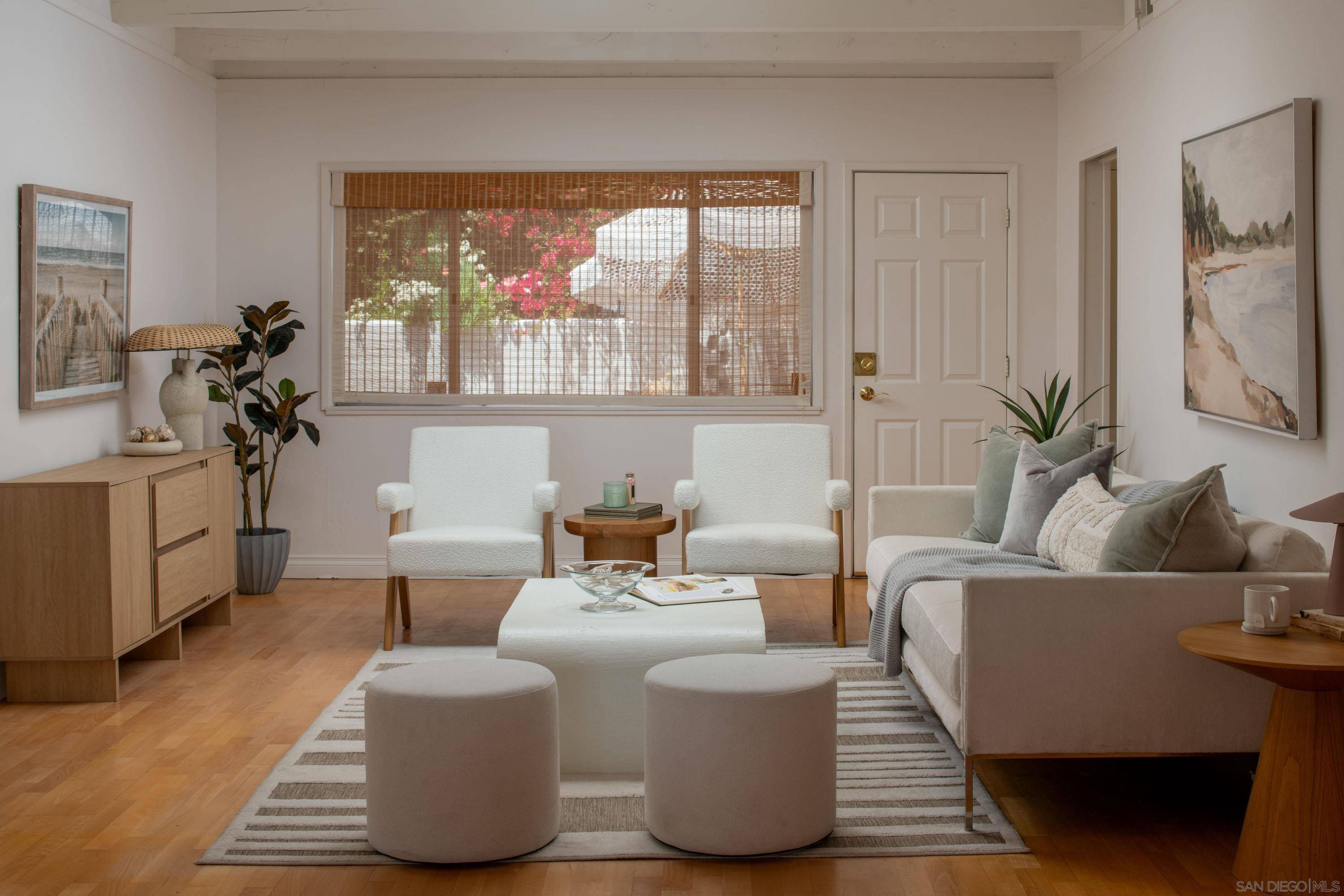 San Diego, CA 92109,5353 Van Nuys Pl
