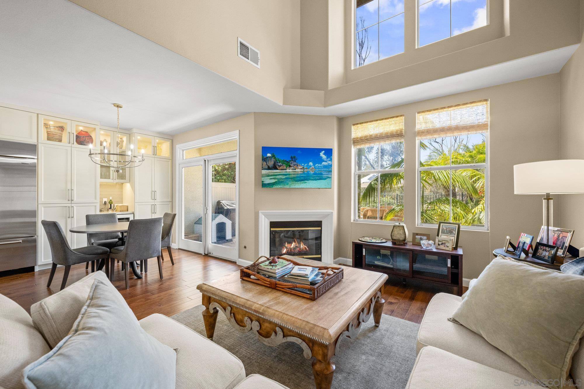 Carlsbad, CA 92011,6845 Adolphia Dr