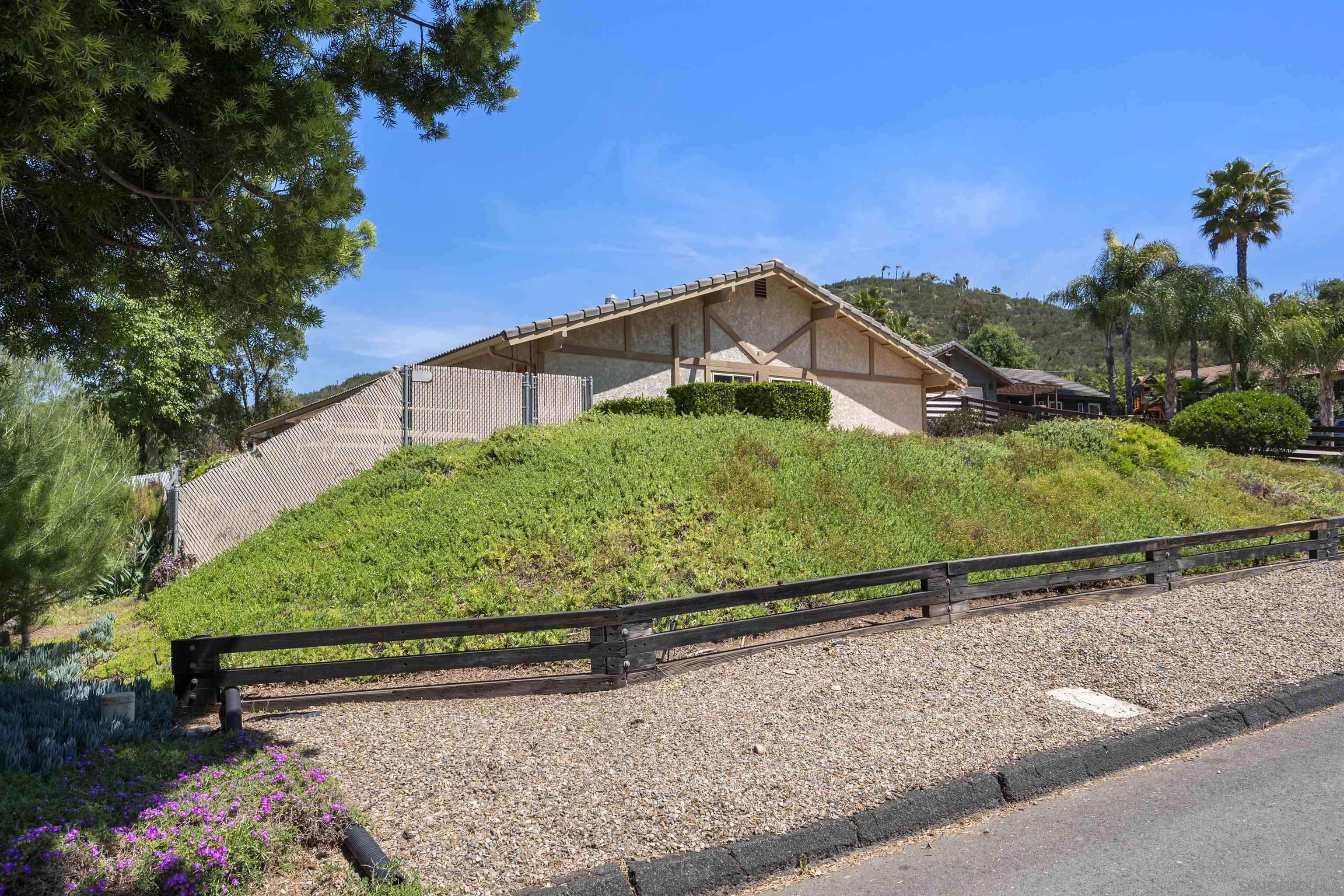 Ramona, CA 92065,24318 Watt Rd