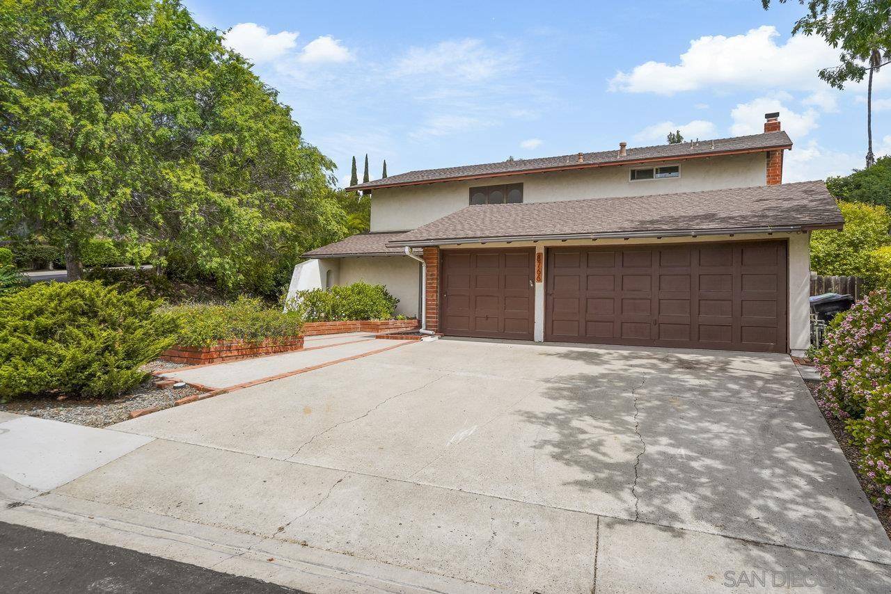 San Diego, CA 92119,8766 Blue Lake Dr