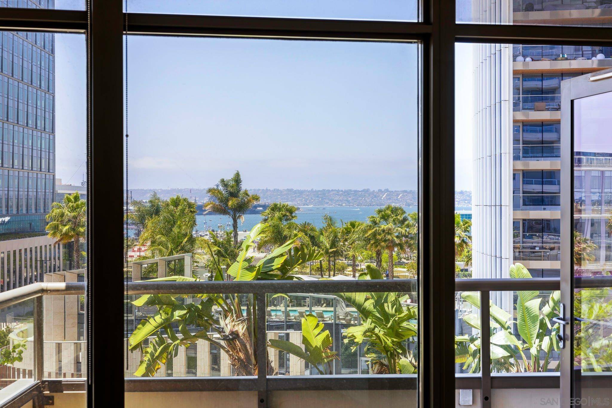 San Diego, CA 92101,700 W E St #601