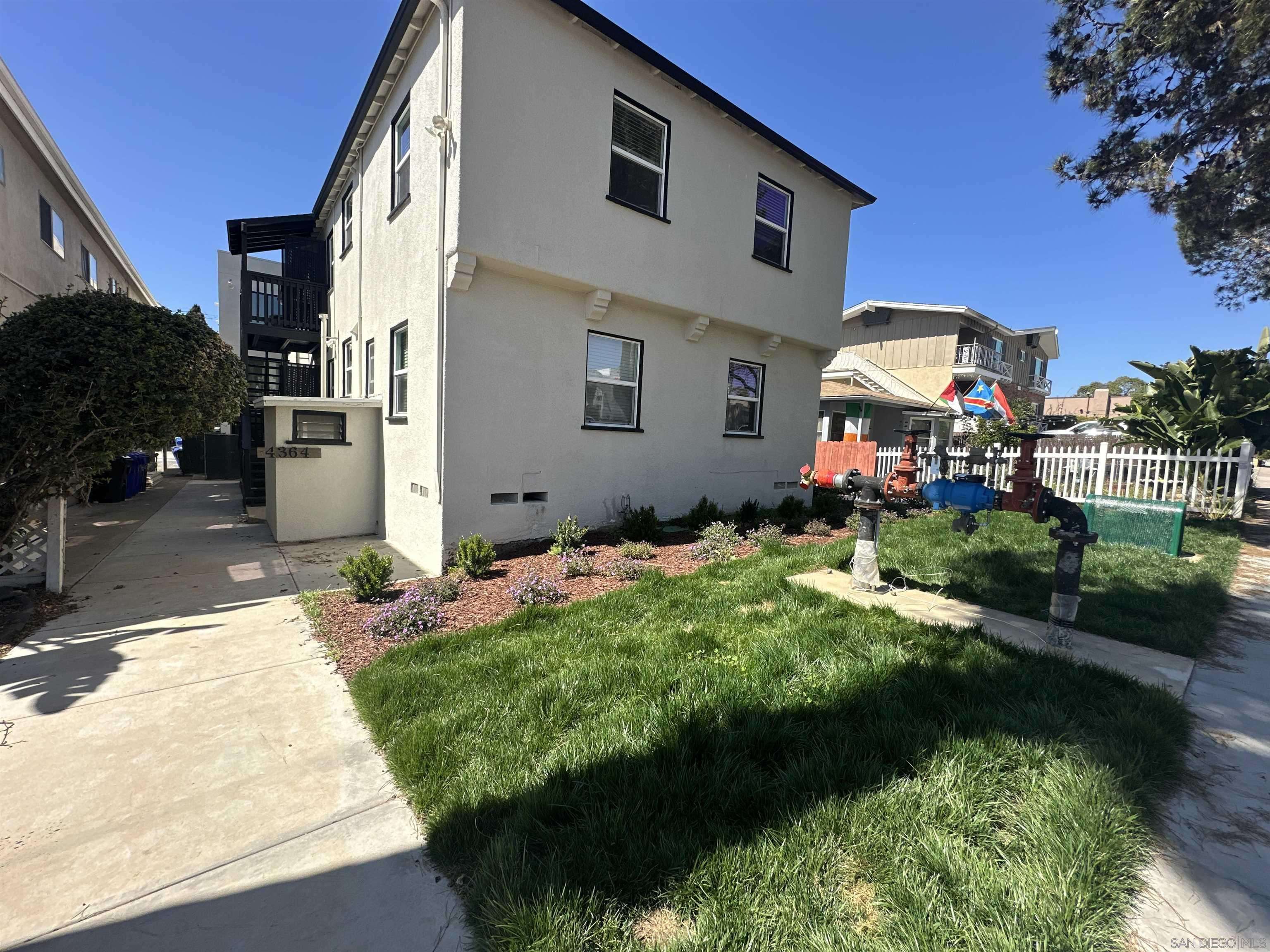 San Diego, CA 92104,4368 Alabama St