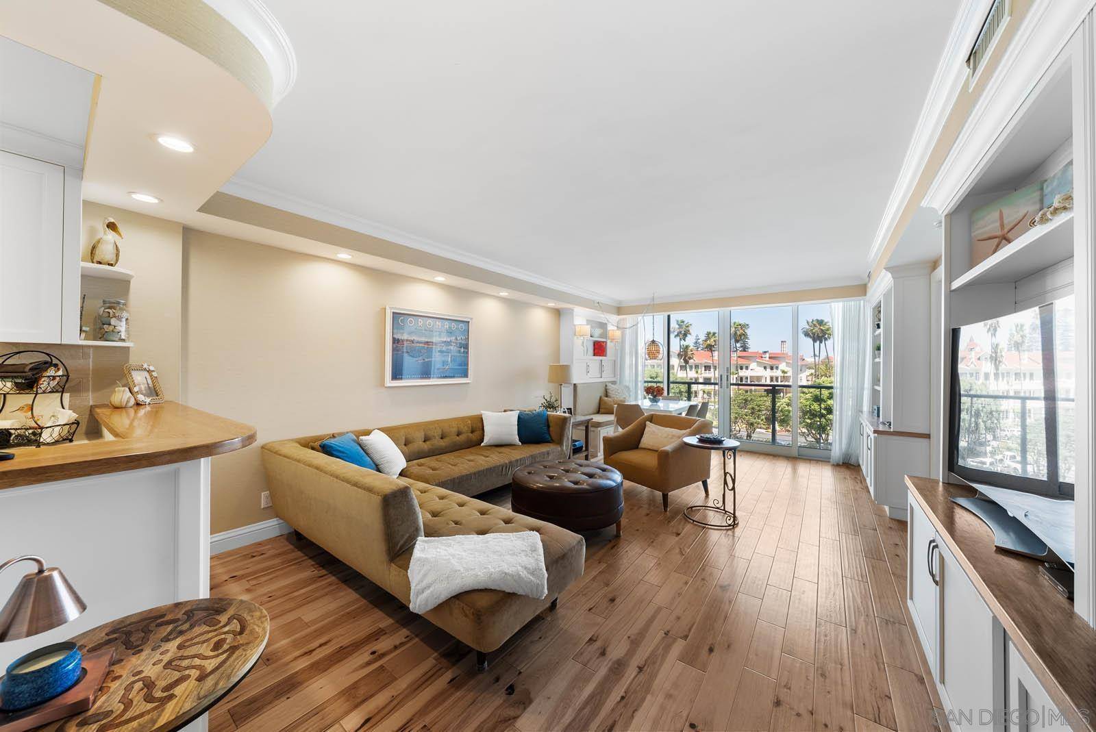 Coronado, CA 92118,1720 Avenida Del Mundo #209