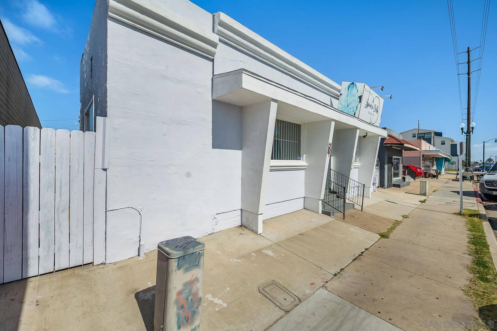 National City, CA 91950,519-21 Highland Ave