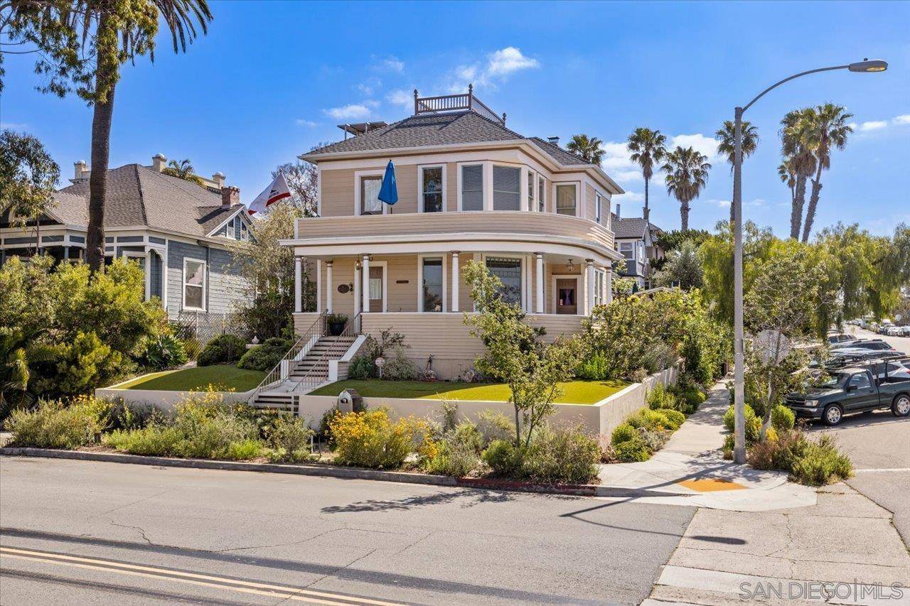 San Diego, CA 92102,805 22nd