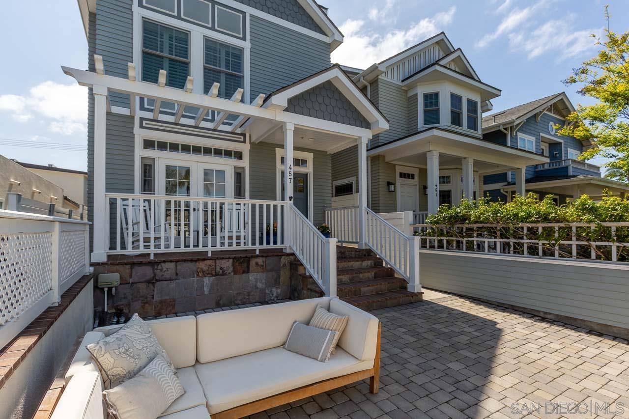Coronado, CA 92118,457 D Ave