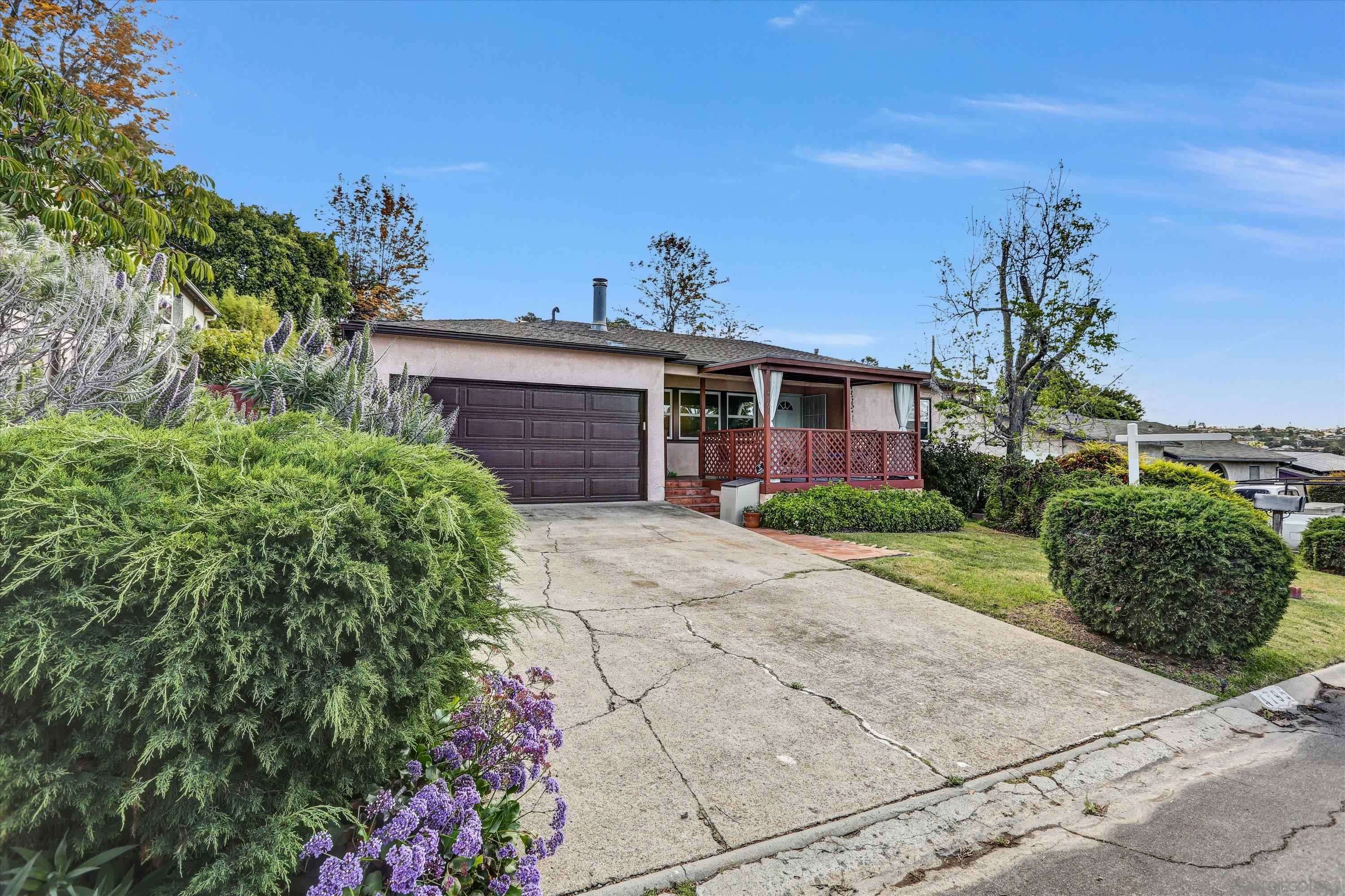 La Mesa, CA 91942,4795 Maple