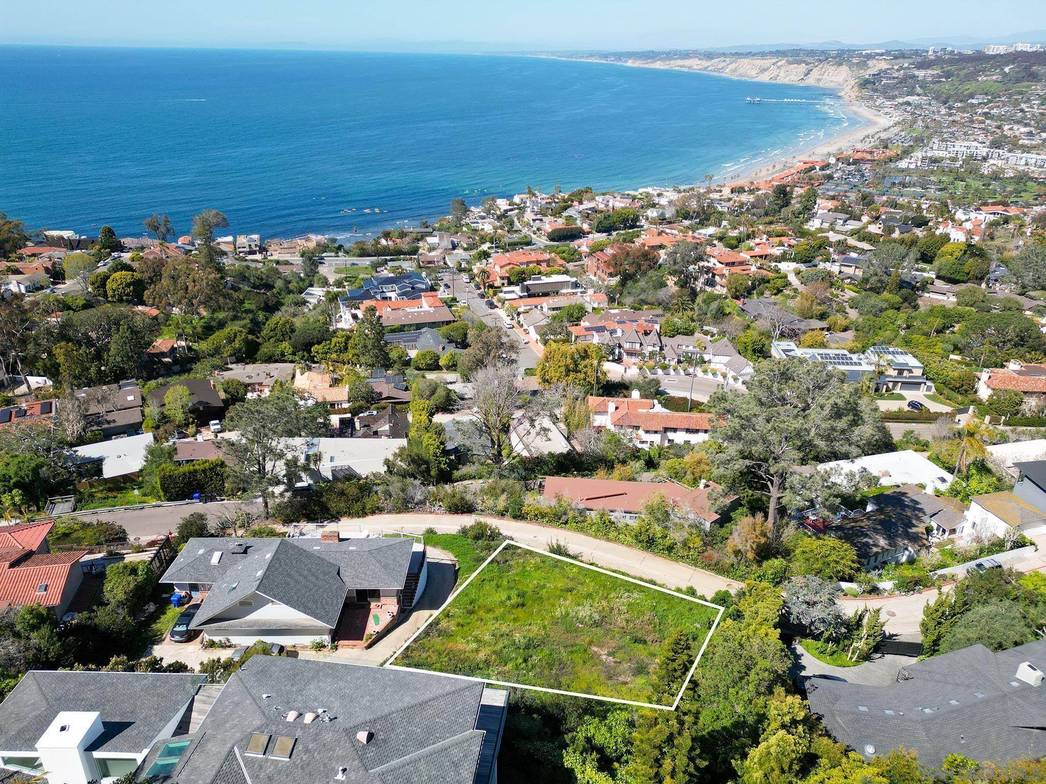 La Jolla, CA 92037,42 Castellana Rd #42