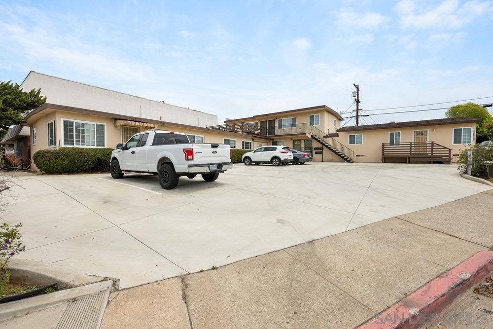 San Diego, CA 92110,1901-11 Morena Blvd