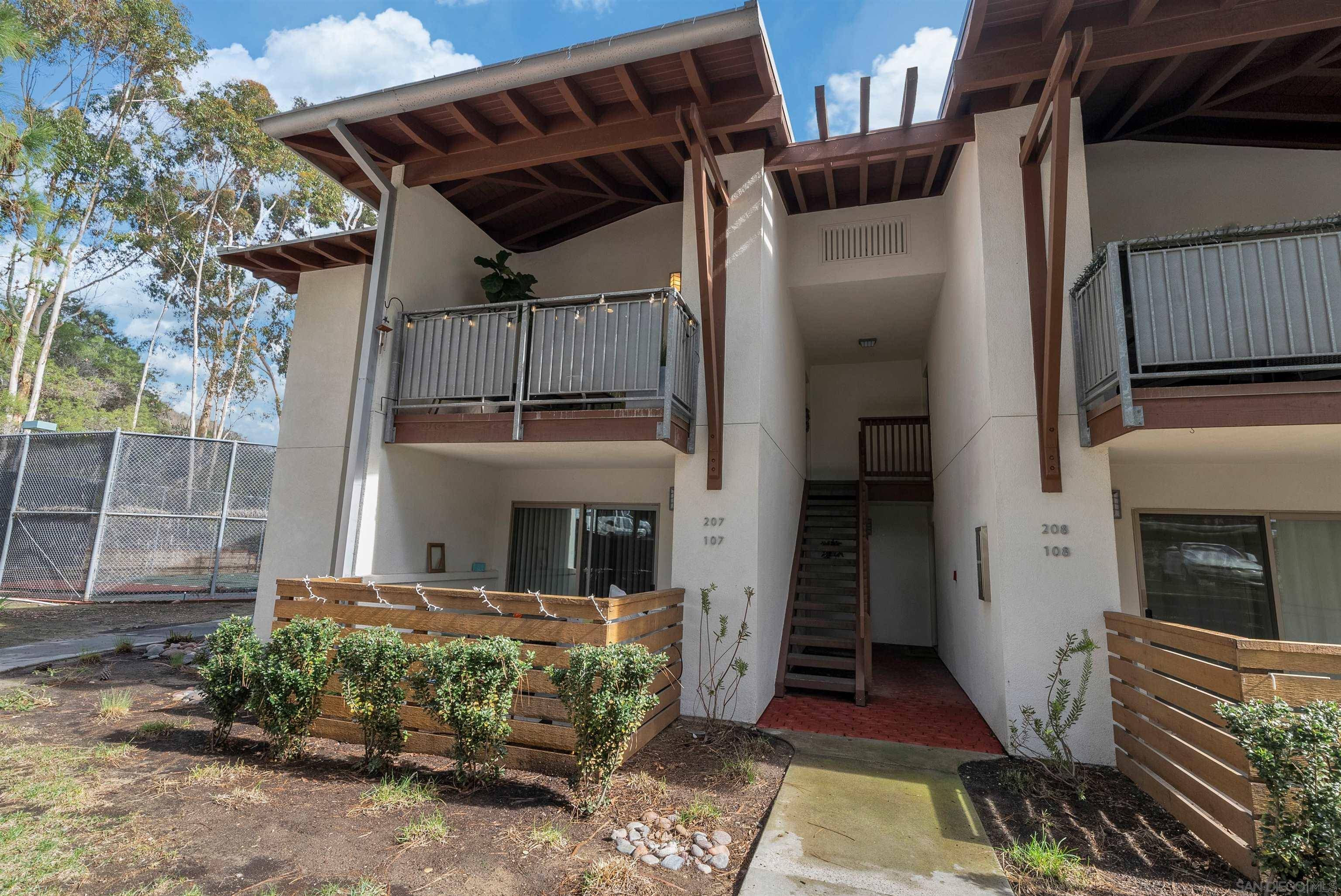 Encinitas, CA 92024,1750 S El Camino Real #207