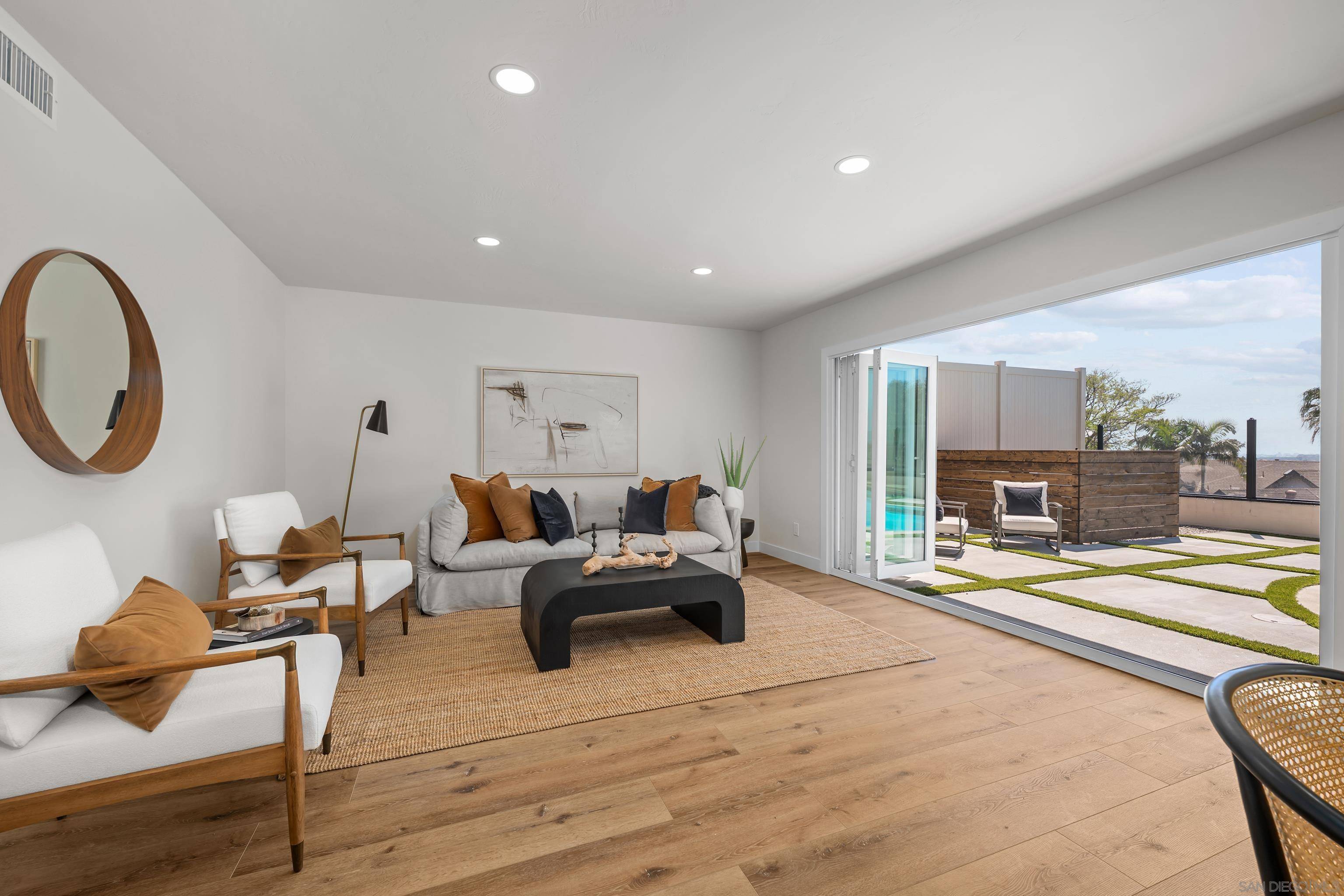 San Diego, CA 92120,6240 Bernadette Lane