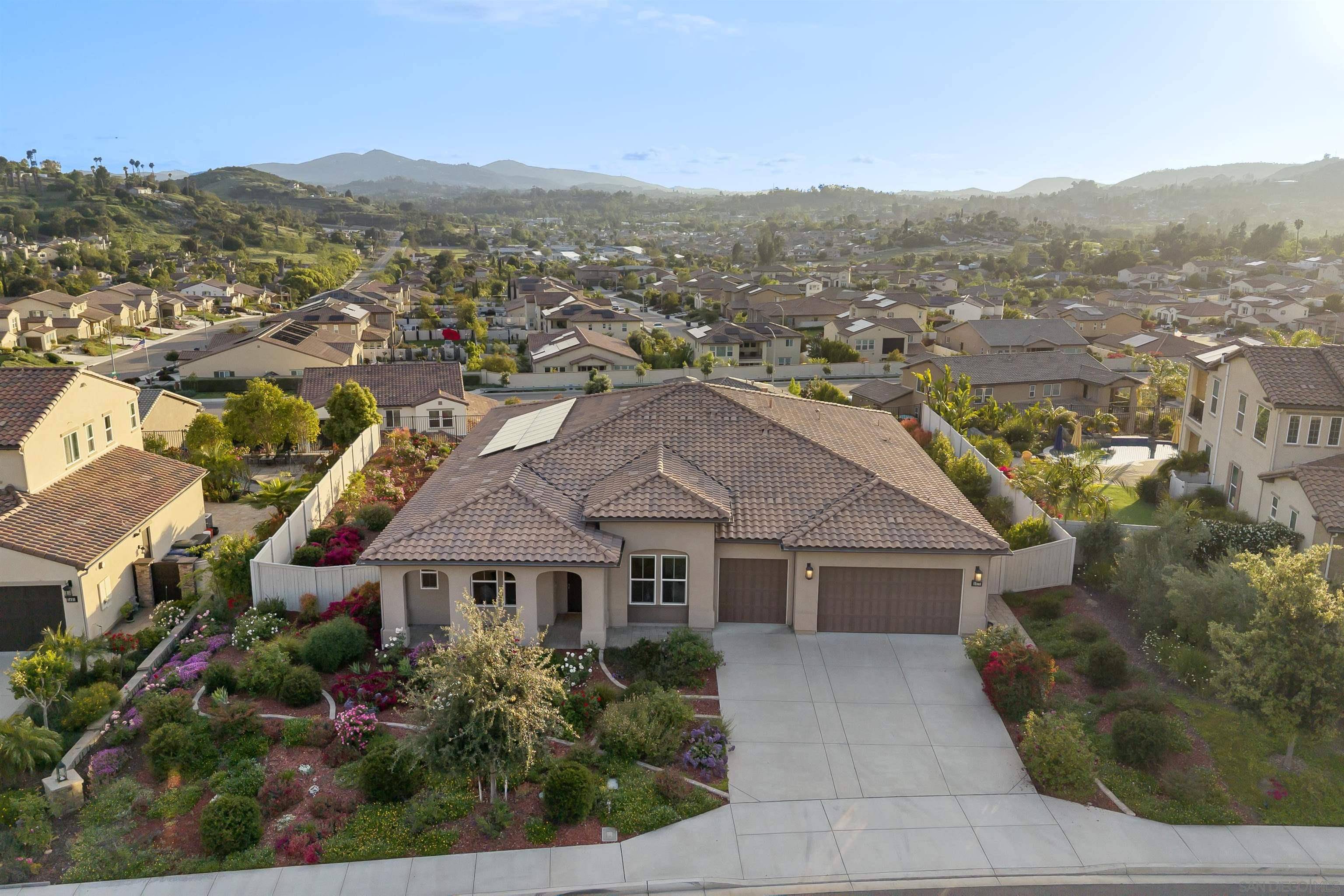 Escondido, CA 92026,1417 Apex Place