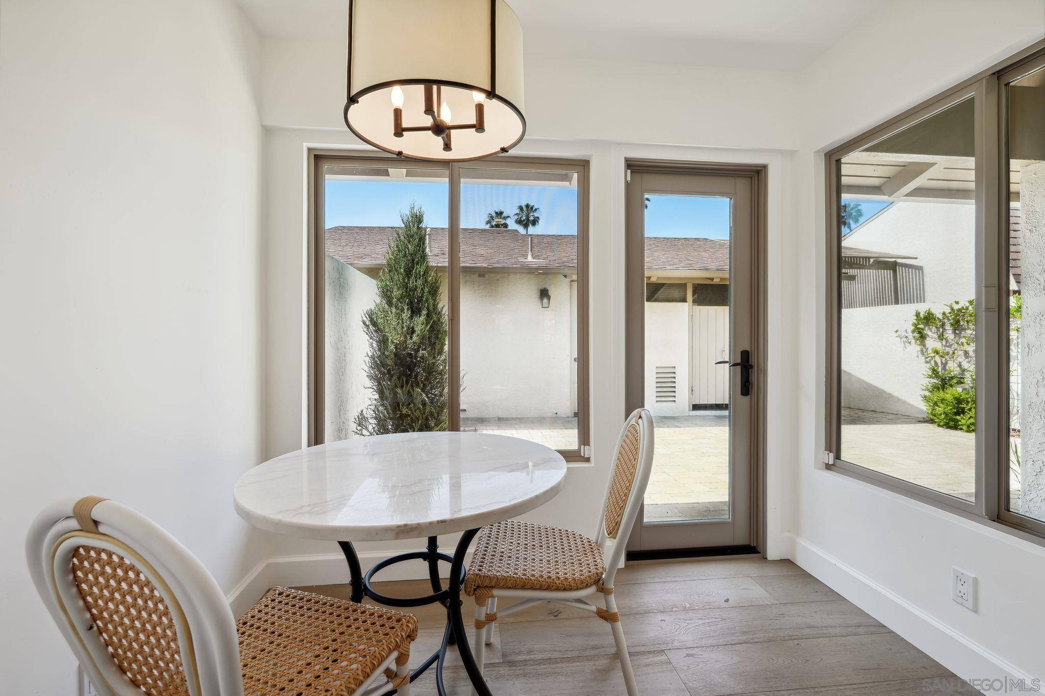 Rancho Santa Fe, CA 92091,211 Via Osuna