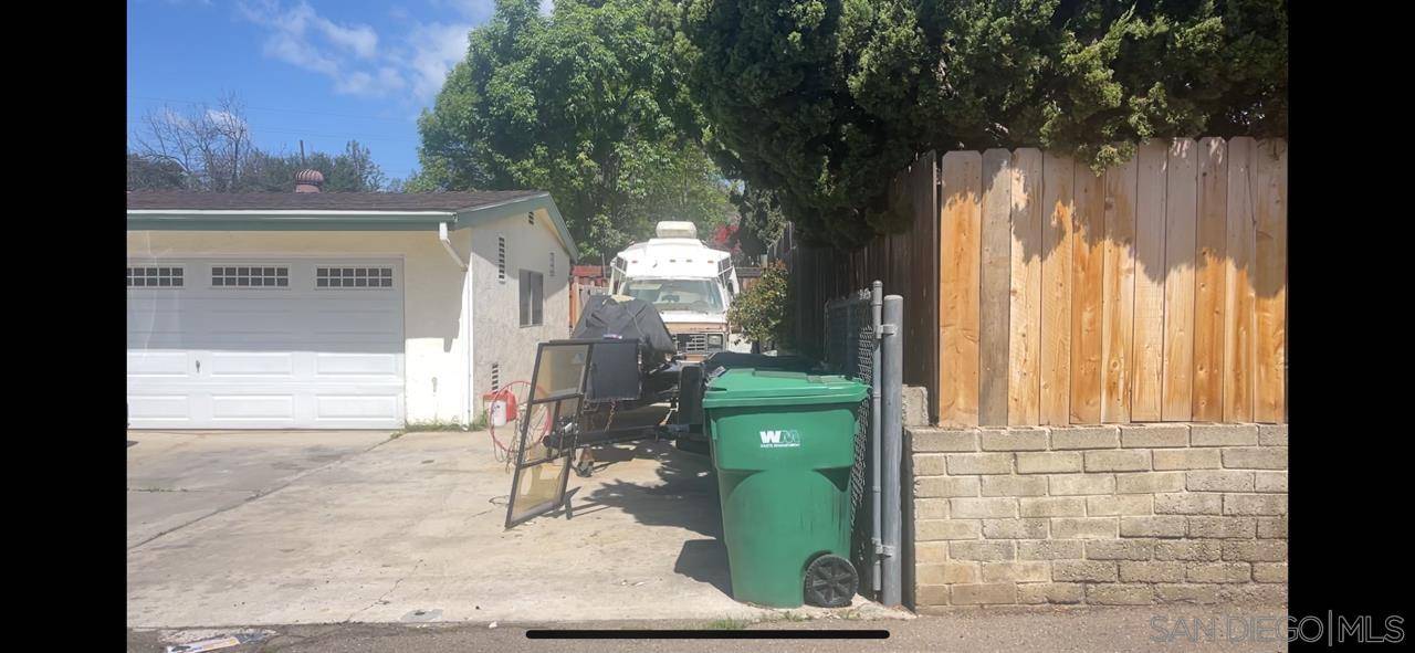 El Cajon, CA 92019,12378 Wade Way