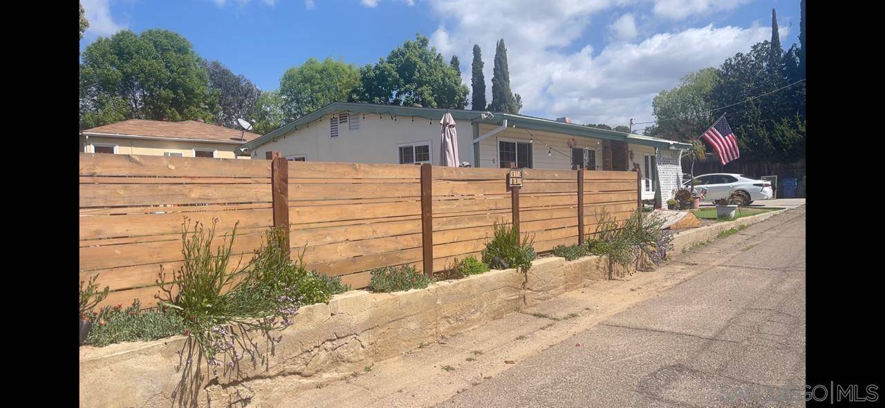 El Cajon, CA 92019,12378 Wade Way