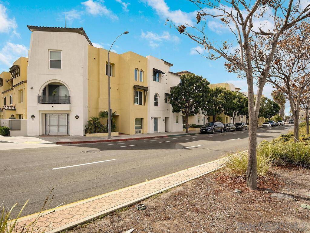 La Mesa, CA 91942,7725 El Cajon Blvd #7