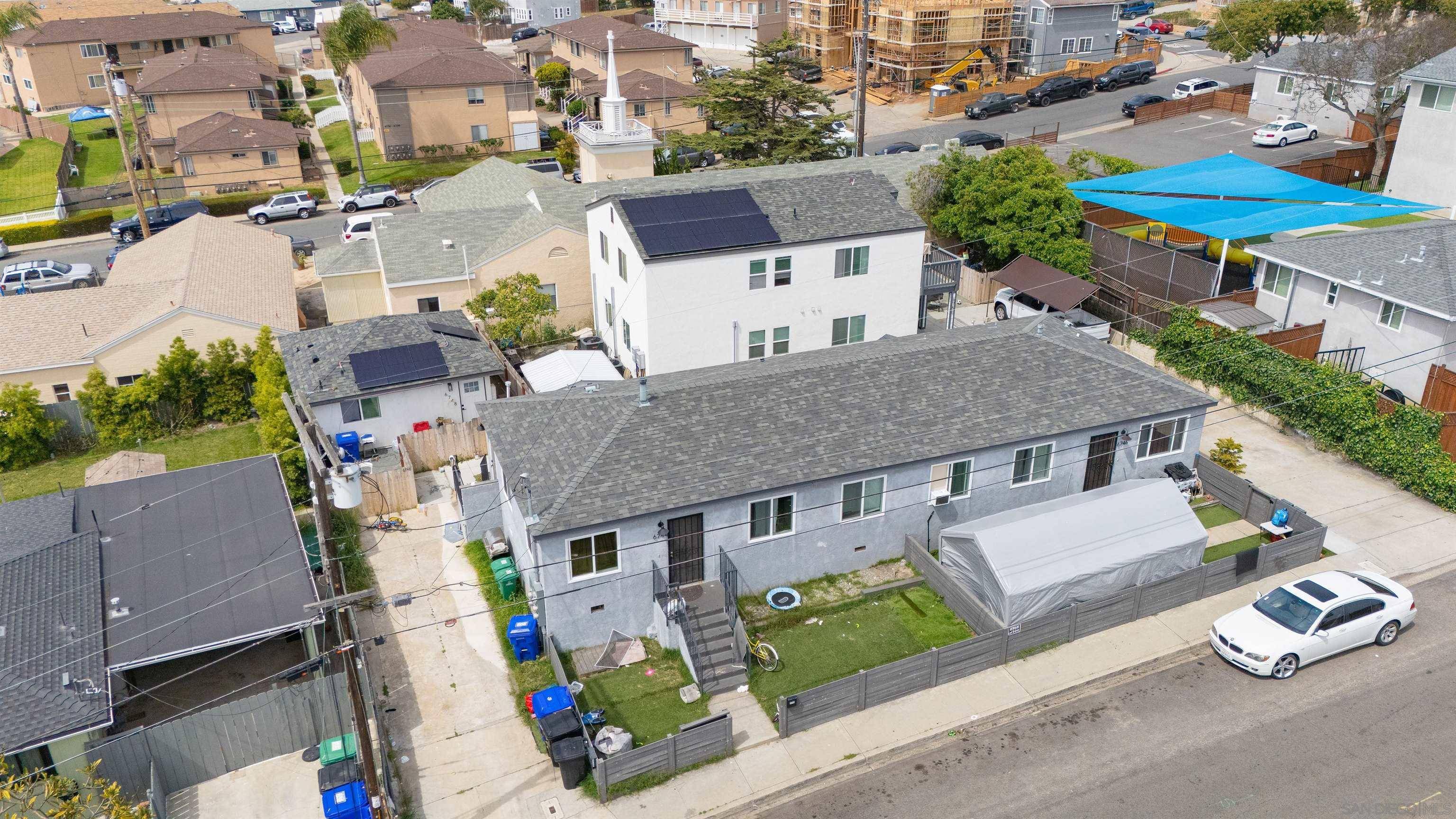 San Diego, CA 92111,6744-6750 N Elman