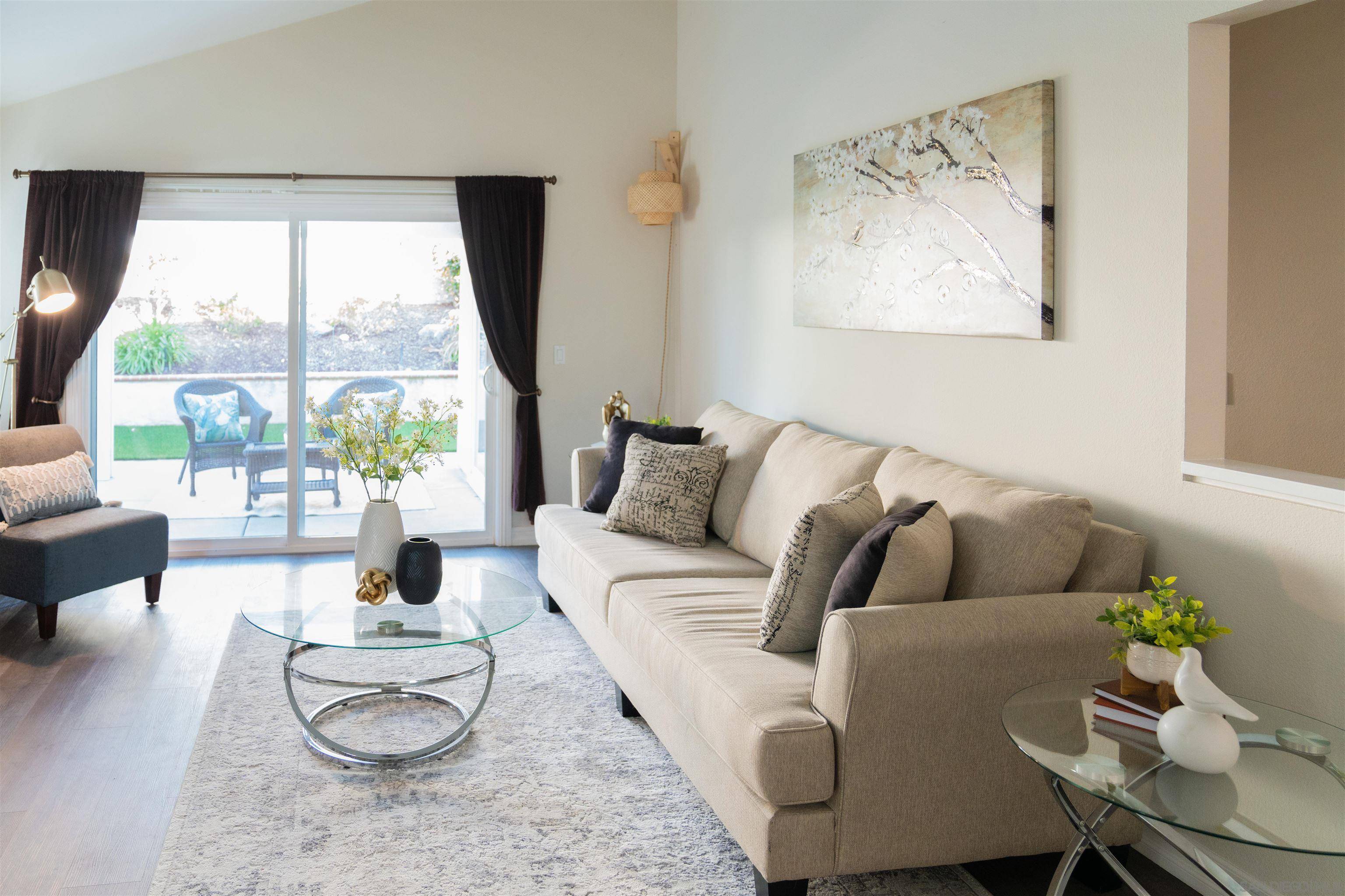Sandiego, CA 92128,10214 Rancho Carmel Dr