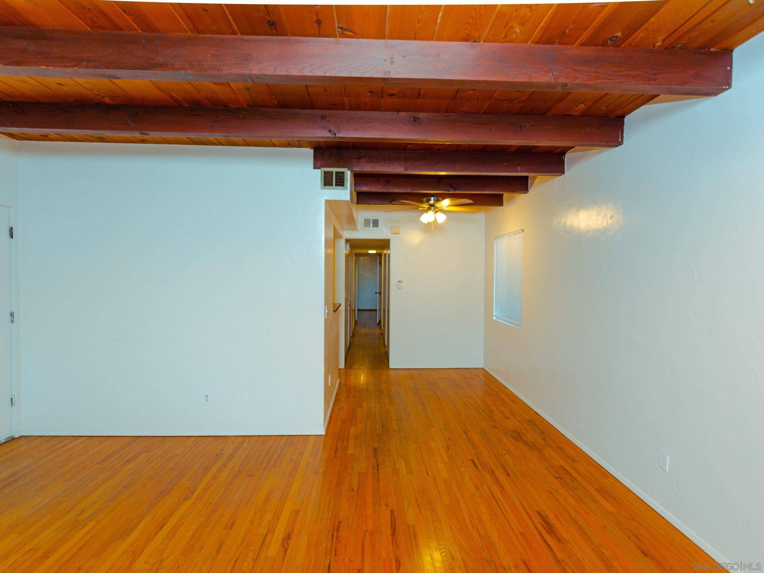 San Diego, CA 92109,2275 Emerald St