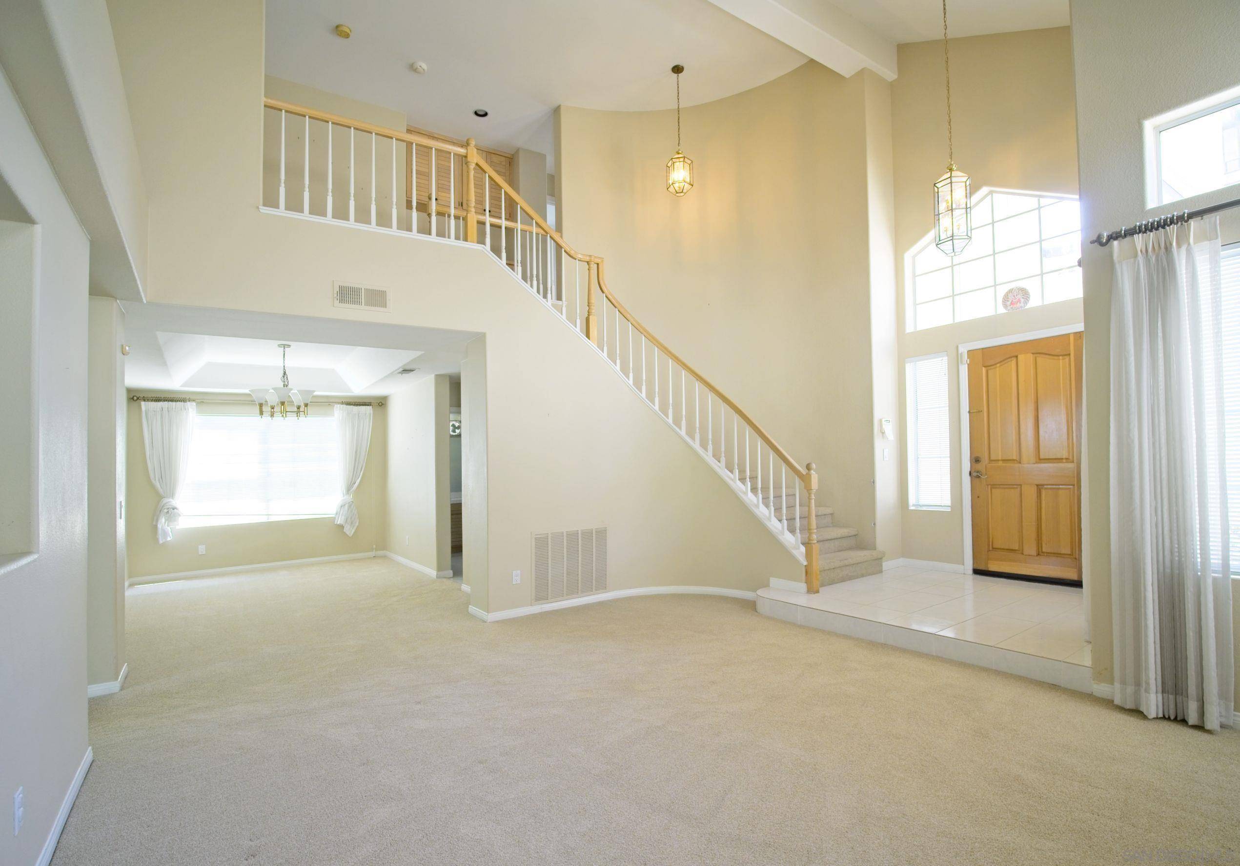 San Diego, CA 92128,14382 Seabridge Ln