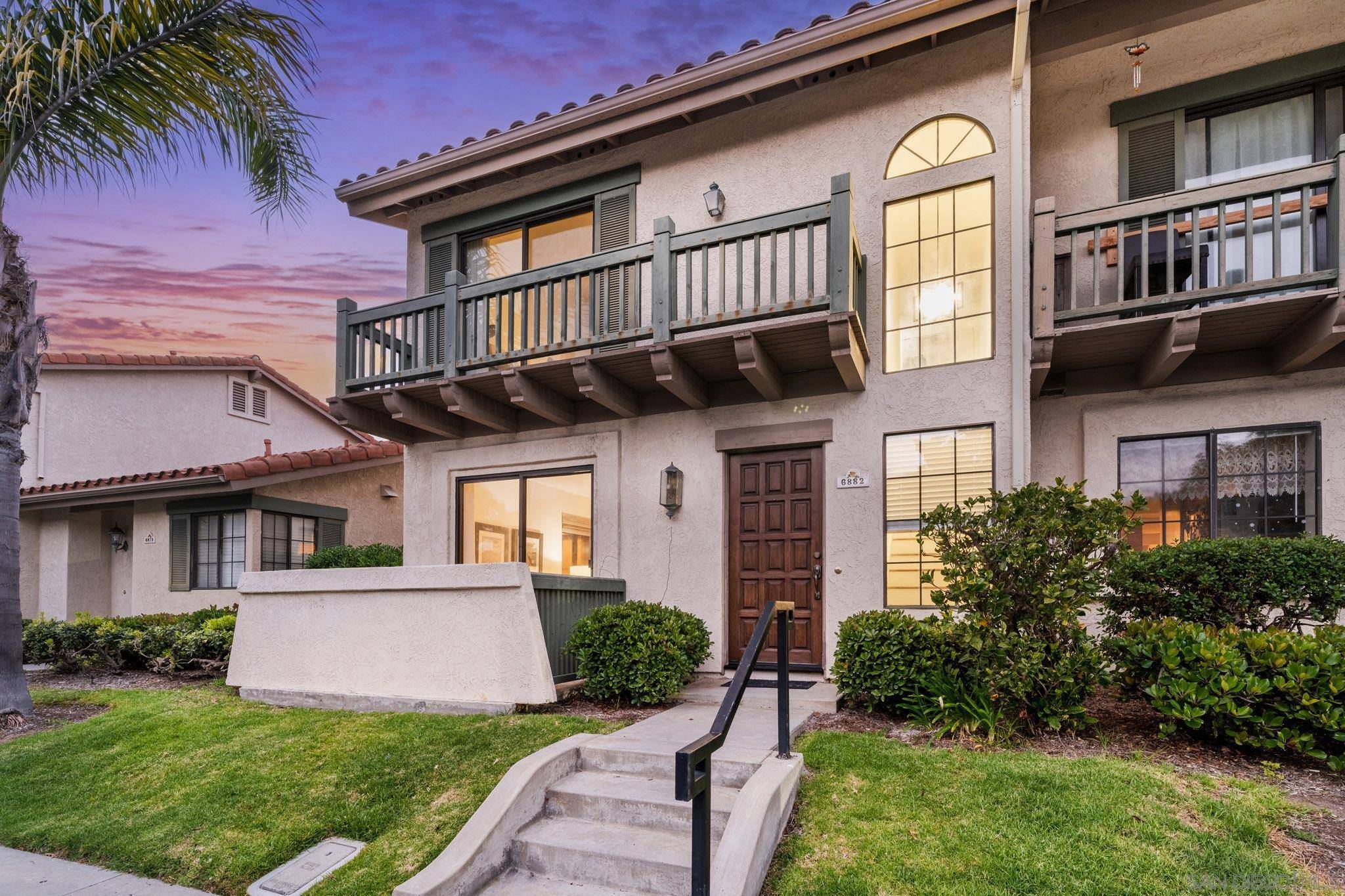 Carlsbad, CA 92011,6882 Alderwood Dr