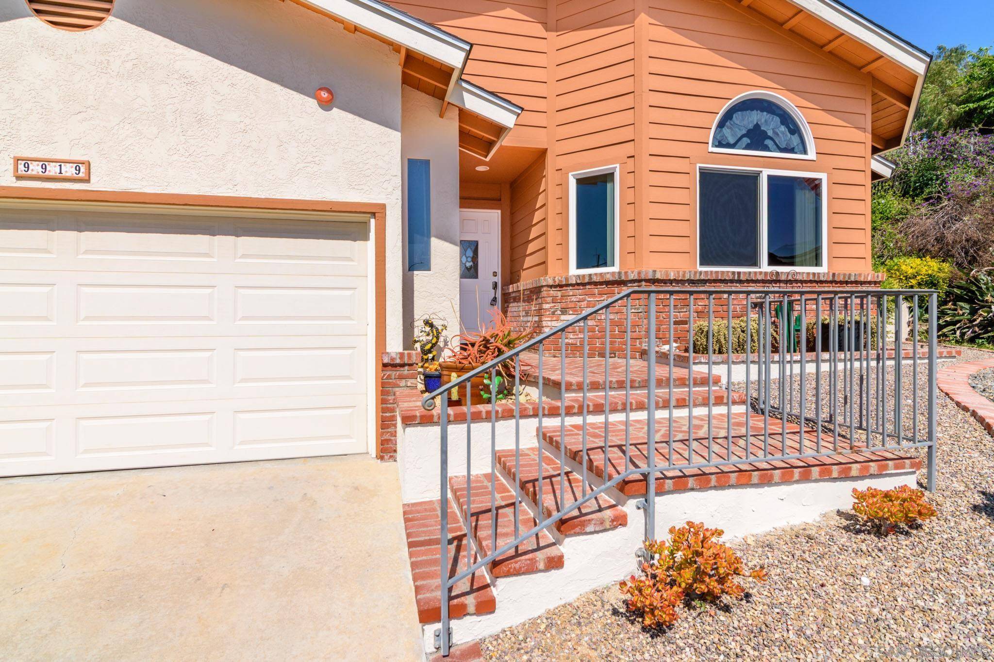 Lakeside, CA 92040,9919 Sorrel Ave
