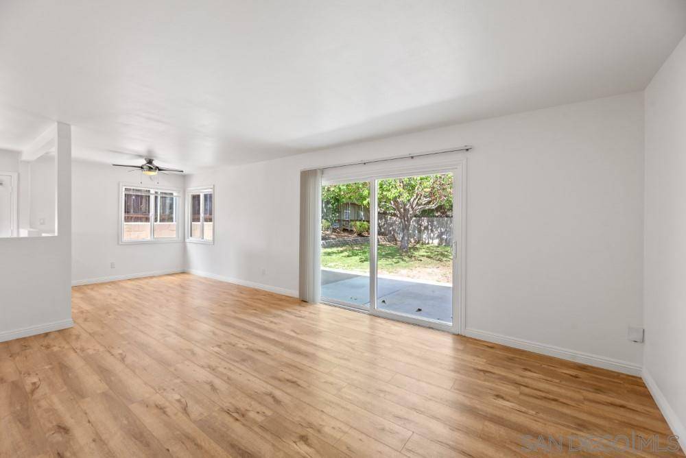 San Diego, CA 92117,4413 Mount Castle Ave