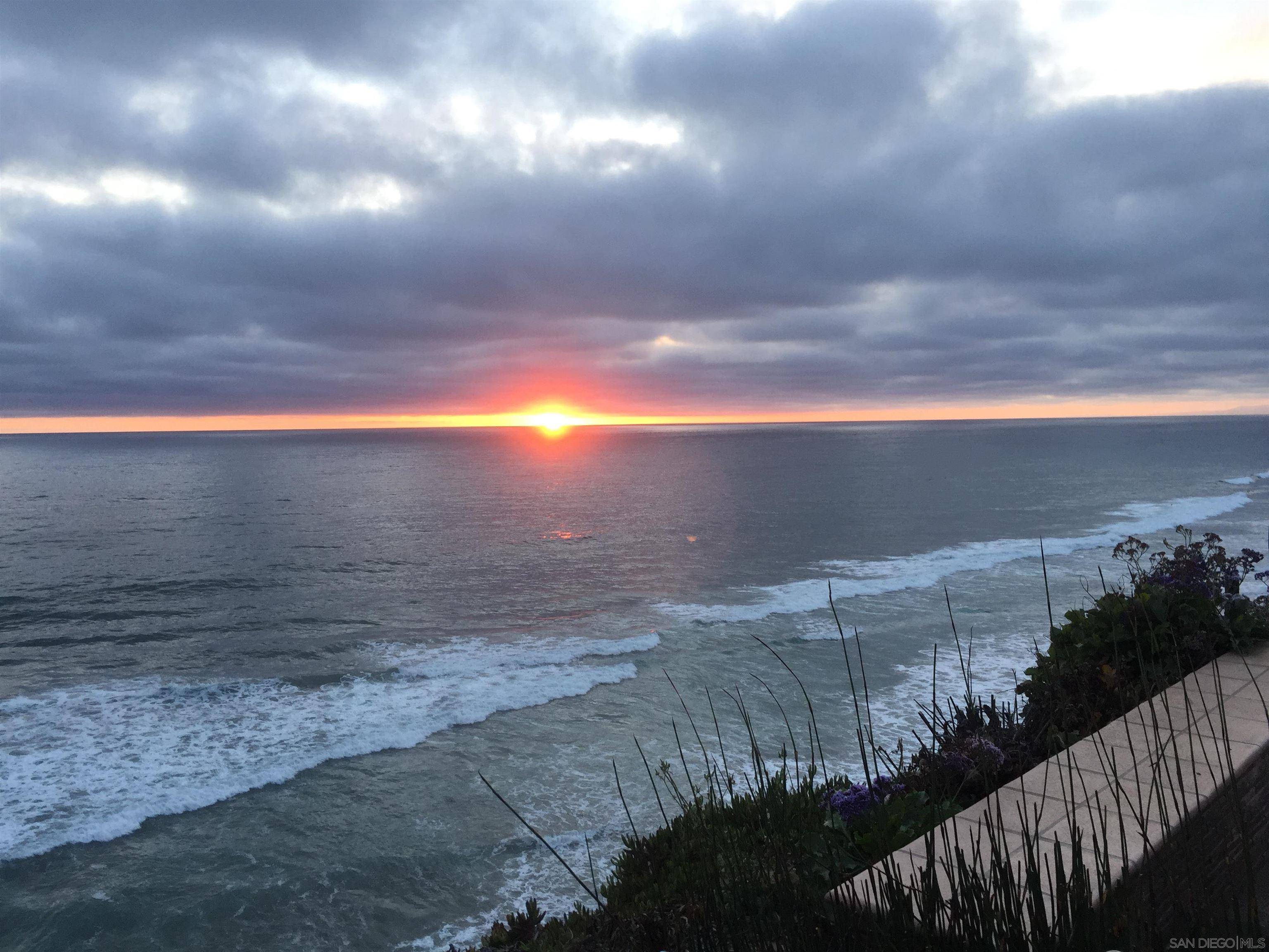 Encinitas, CA 92024,194 Neptune Ave