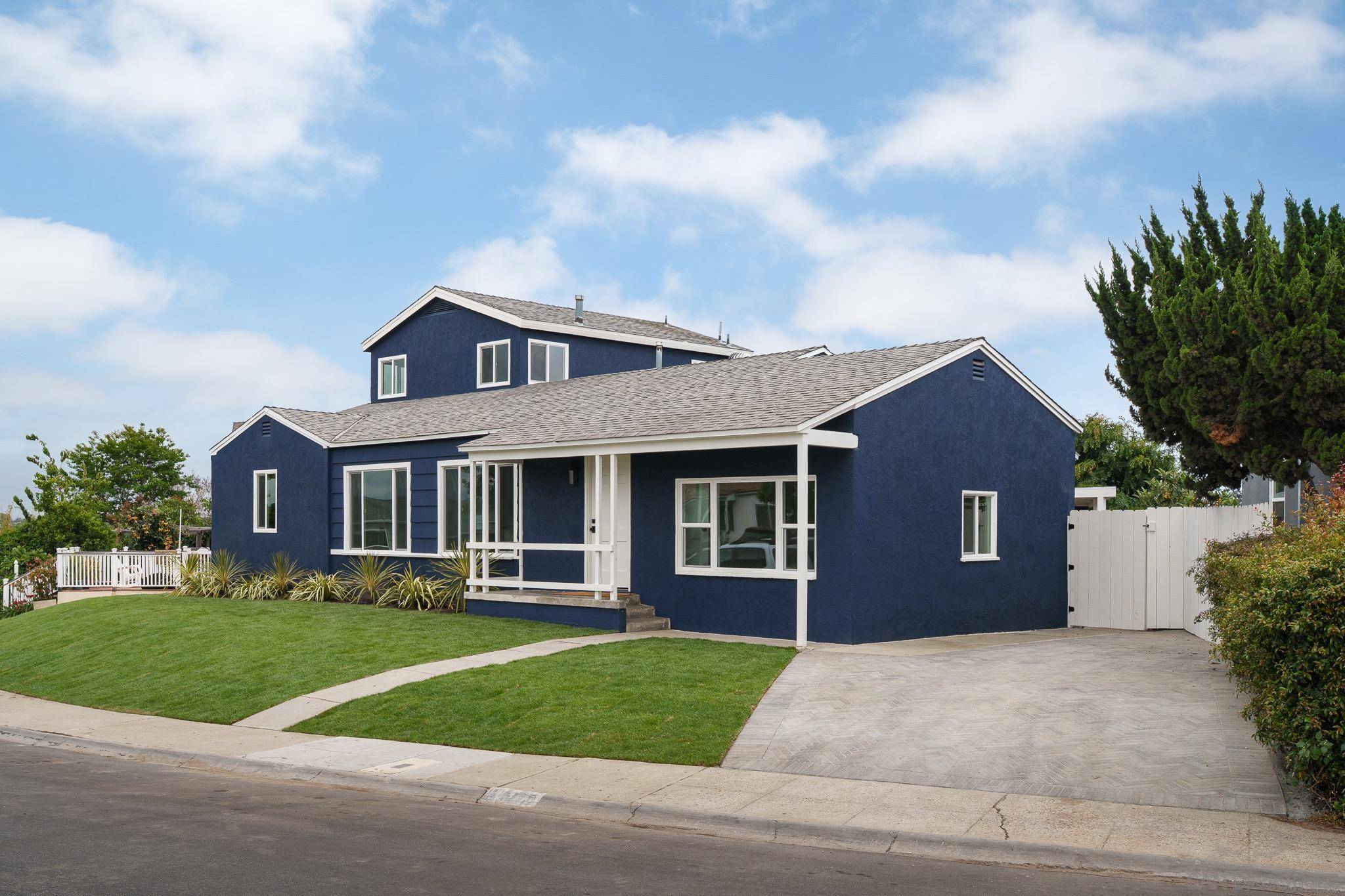 San Diego, CA 92115,4320 60th St