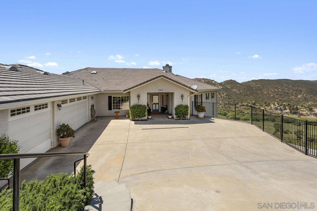 Ramona, CA 92065,23404 Calistoga Pl