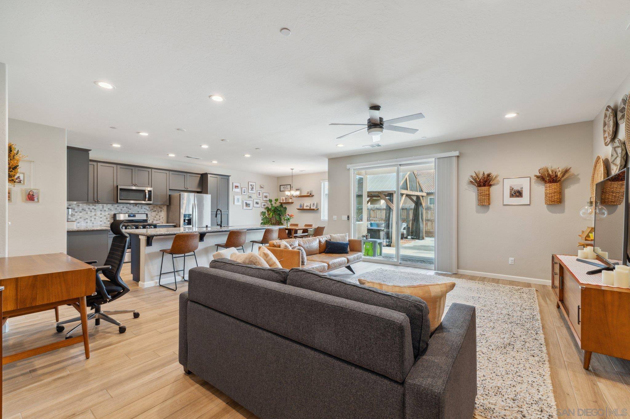 Visalia, CA 93291,3438 N Oakwood Ct.