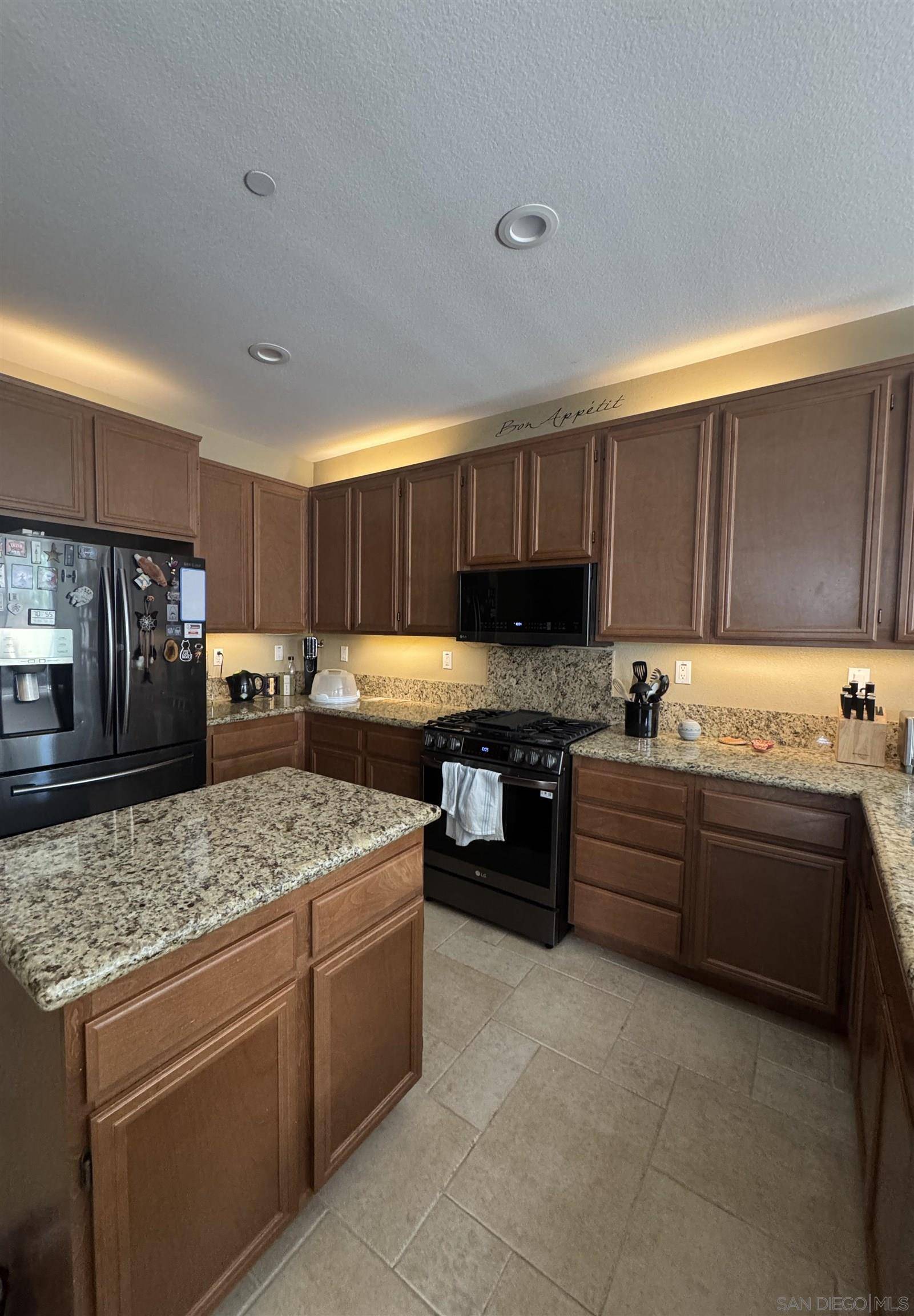 Santee, CA 92071,10059 Day Creek Trl