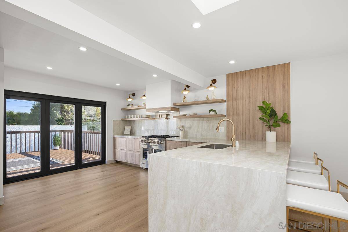 Bonita, CA 91902,5223 Aleman Pl