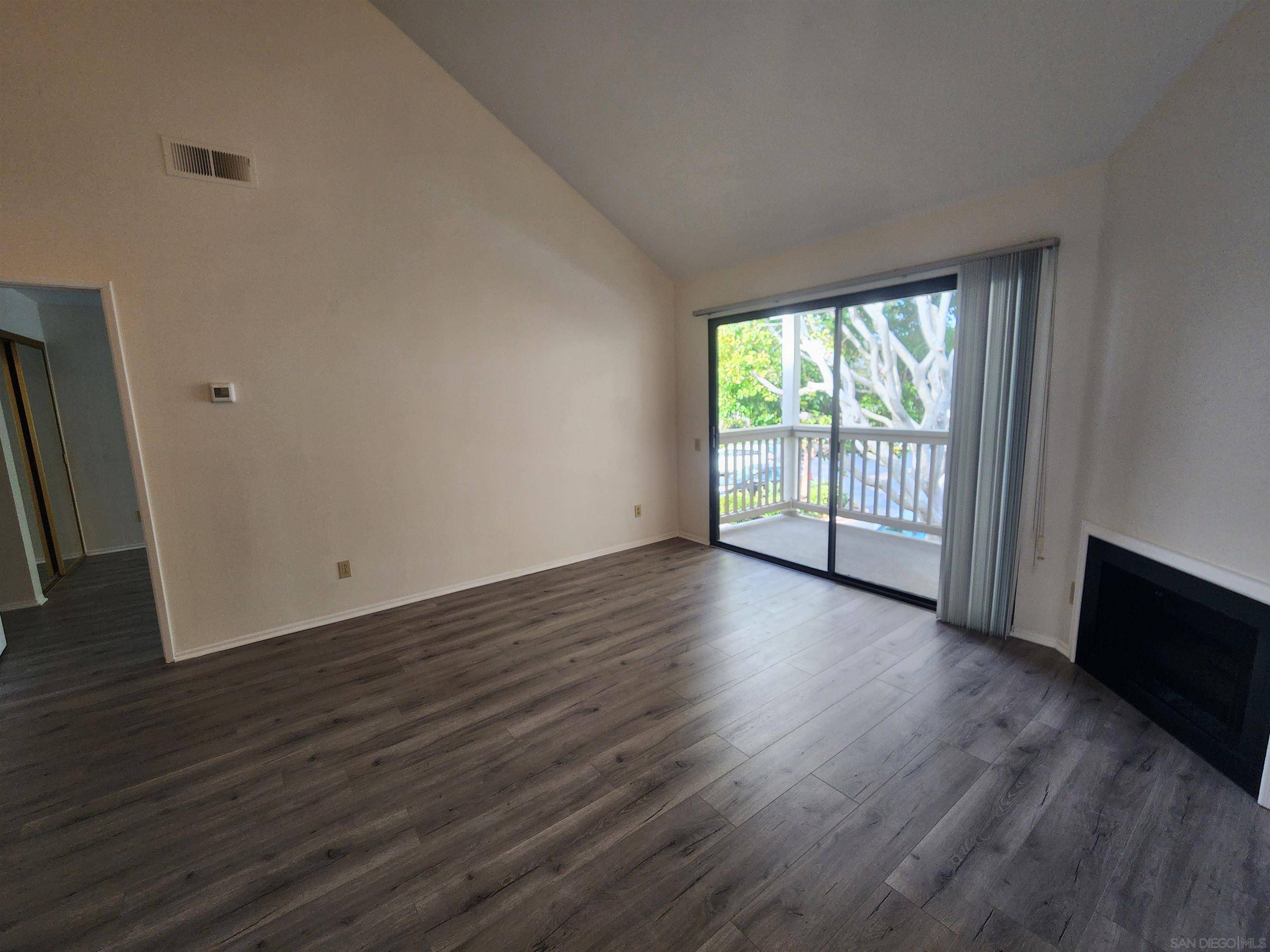 San Diego, CA 92130,12229 Carmel Vista #250