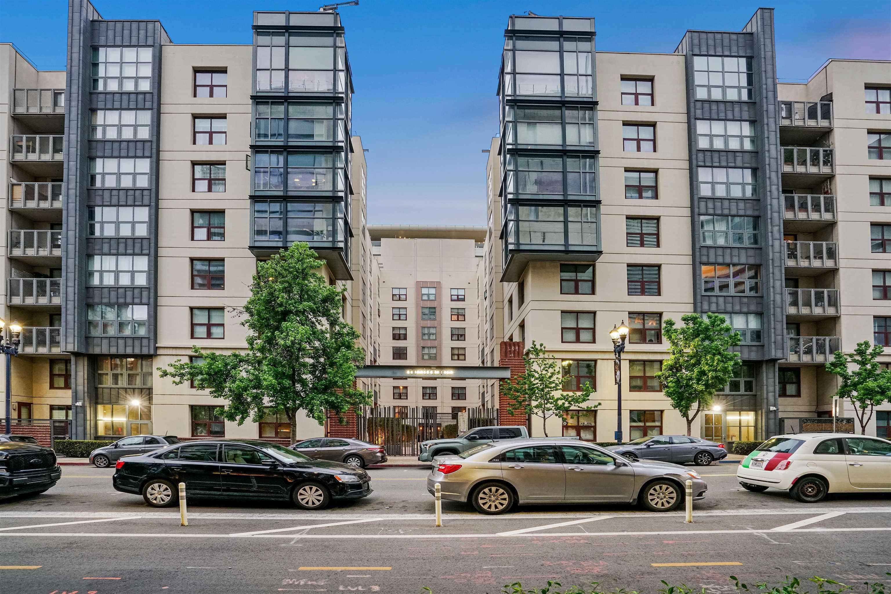 San Diego, CA 92101,1150 J St #523