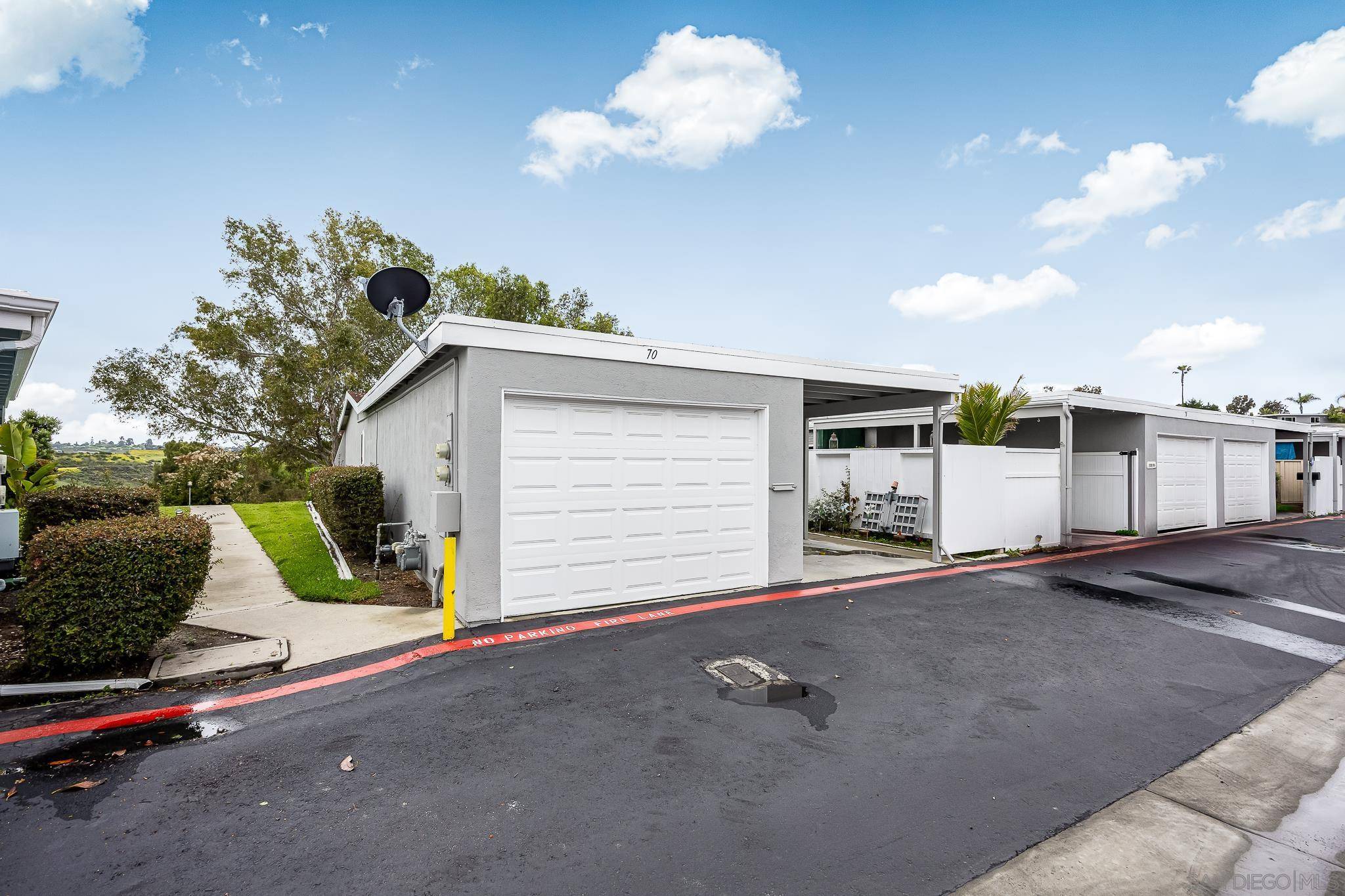 Oceanside, CA 92057,3839 Vista Campana S #70