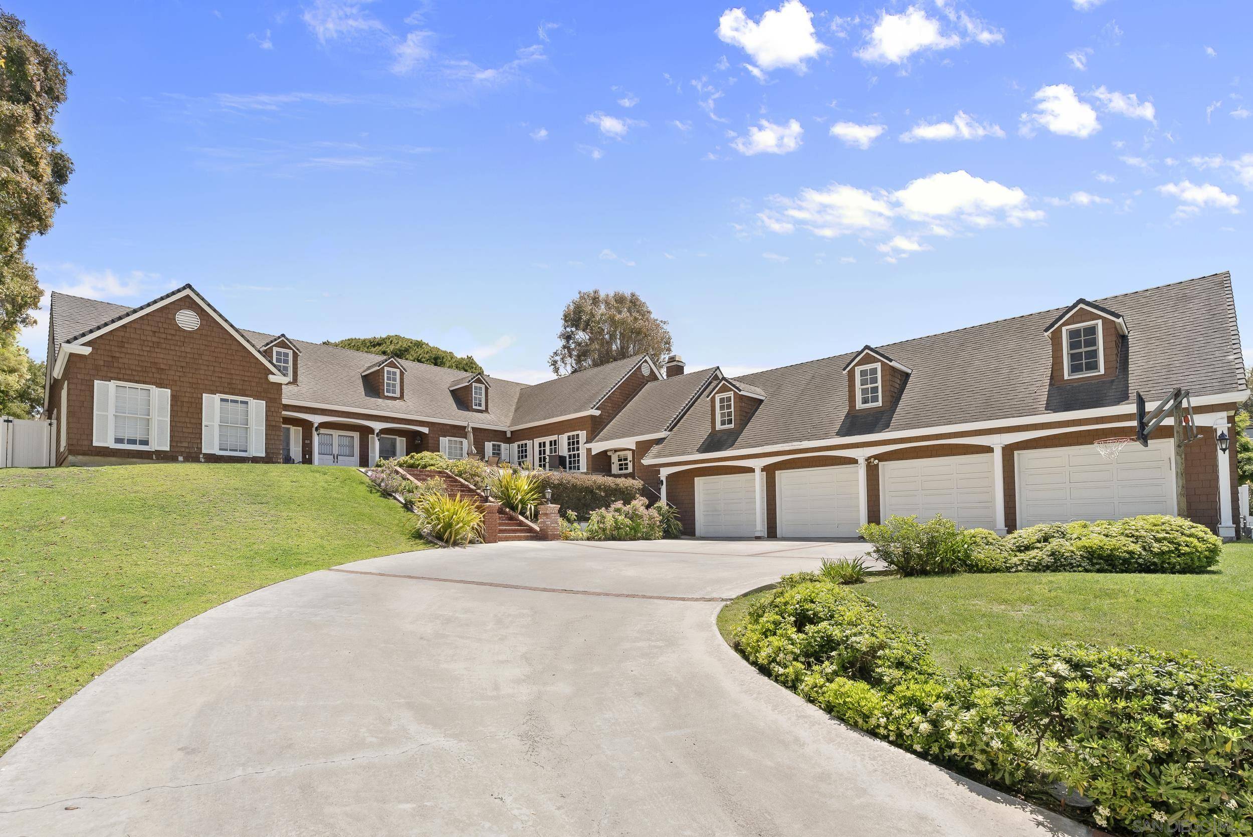 Solana Beach, CA 92075,512 S Granados Ave