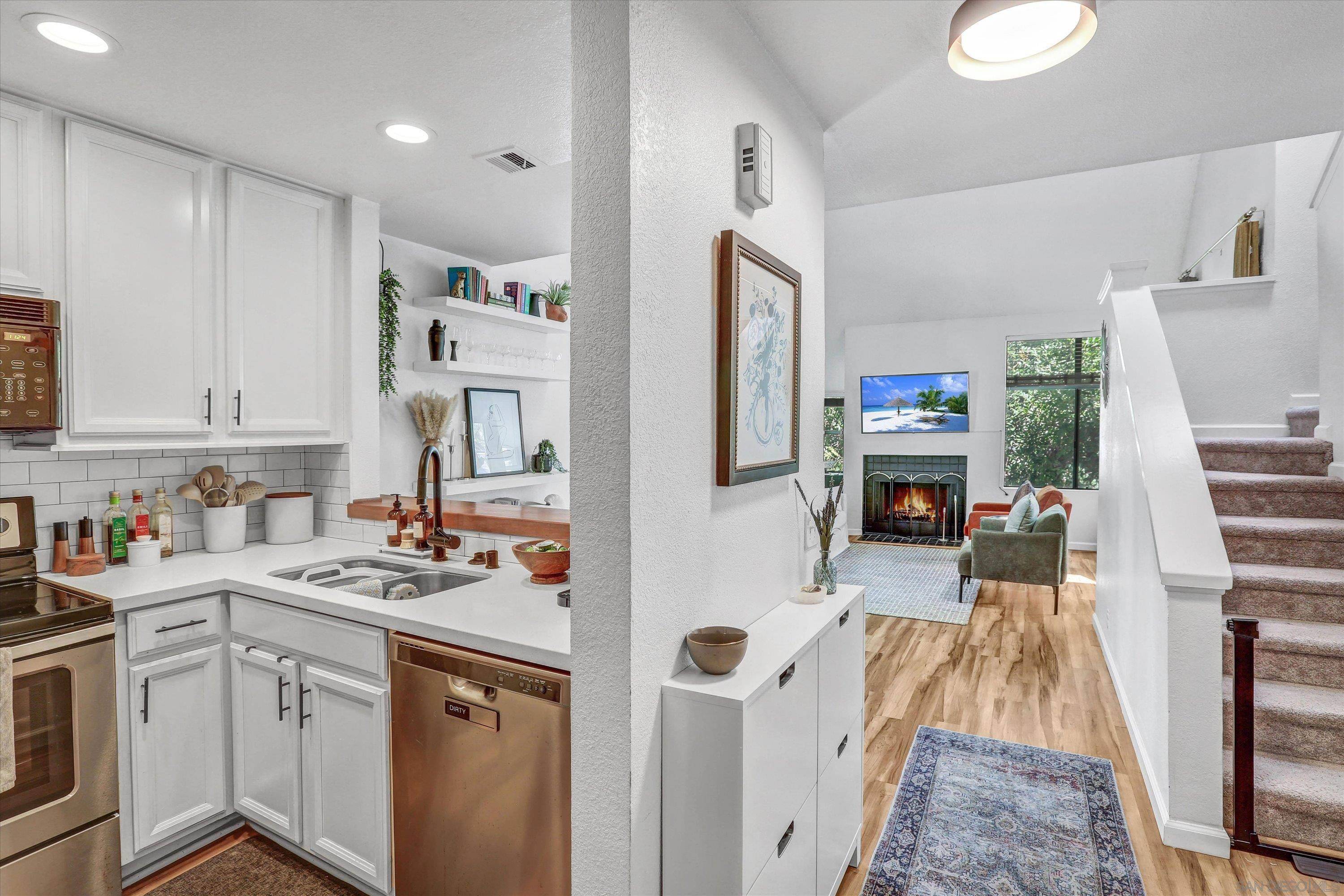 San Diego, CA 92108,2210 River Run Dr #63