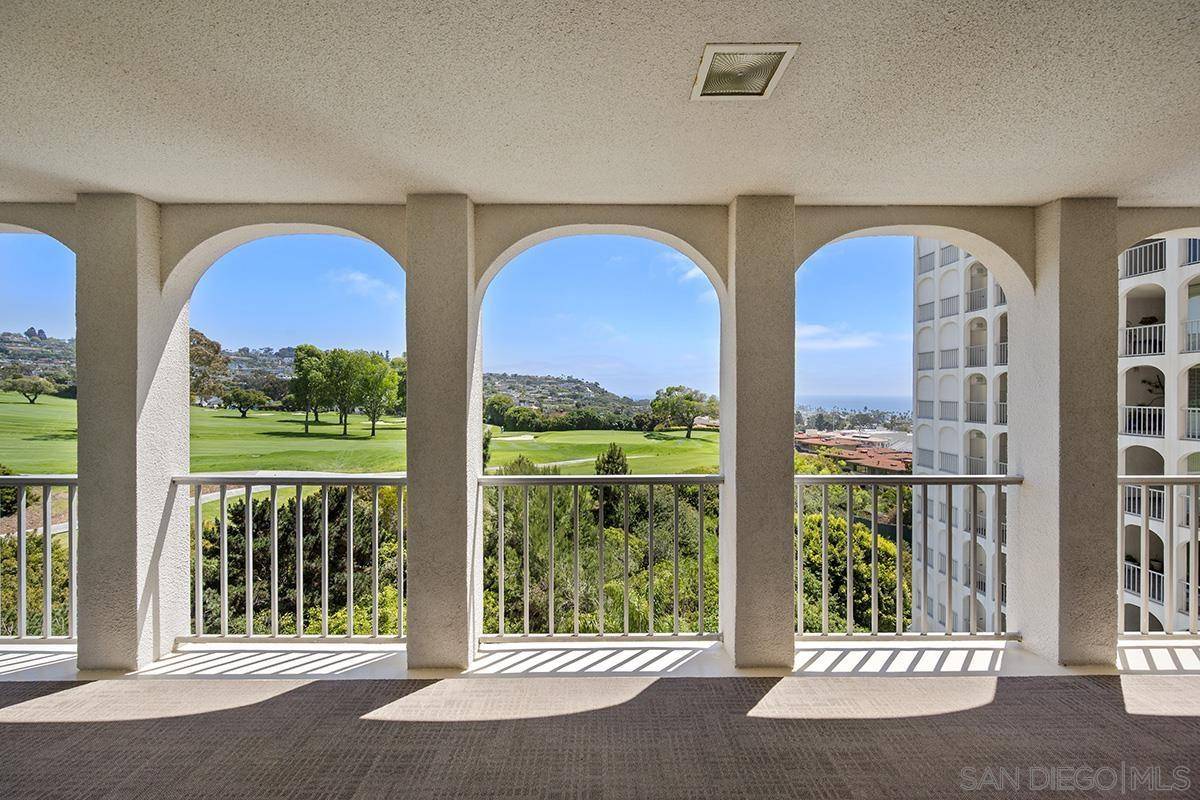 La Jolla, CA 92037,1001 Genter St #6C