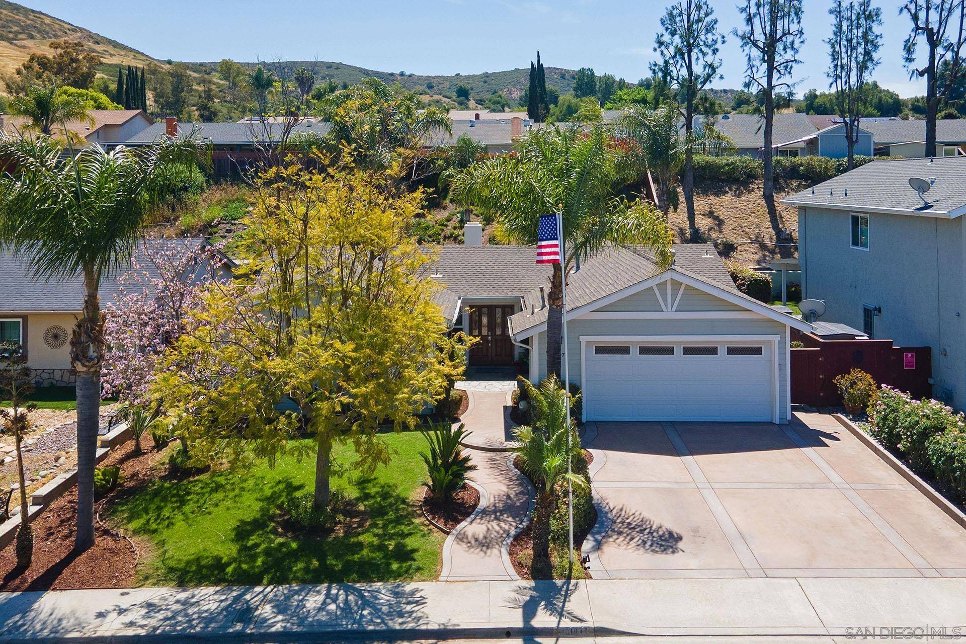 Santee, CA 92071,10371 Strathmore Dr