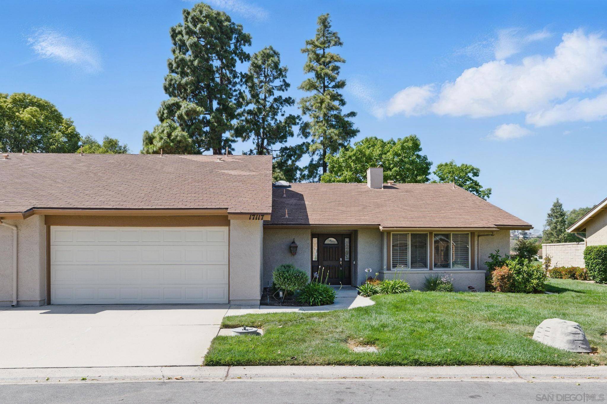 Camarillo, CA 93012,17117 Village 17