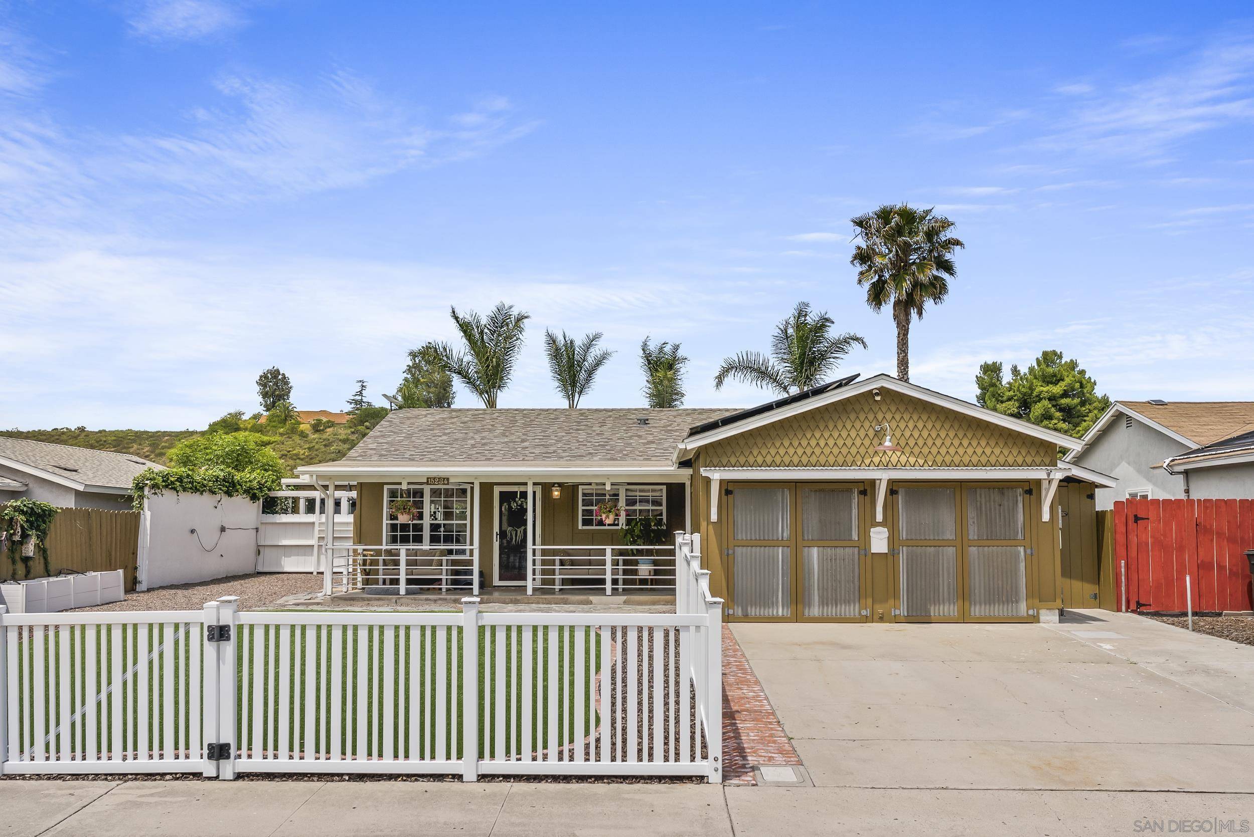 Poway, CA 92064,15234 Hesta St