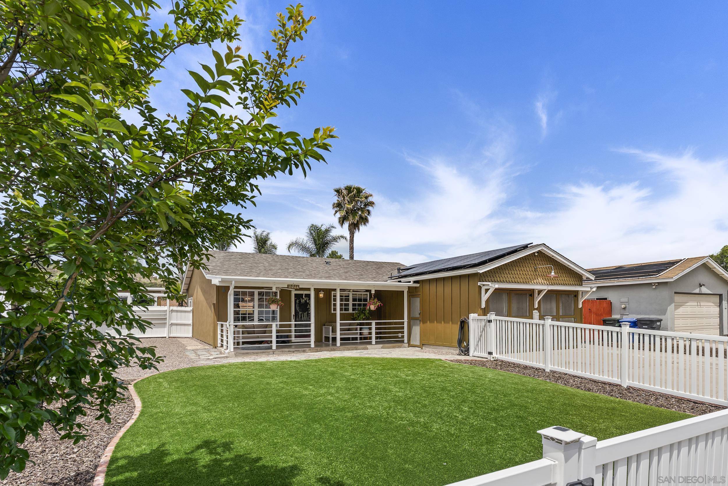Poway, CA 92064,15234 Hesta St