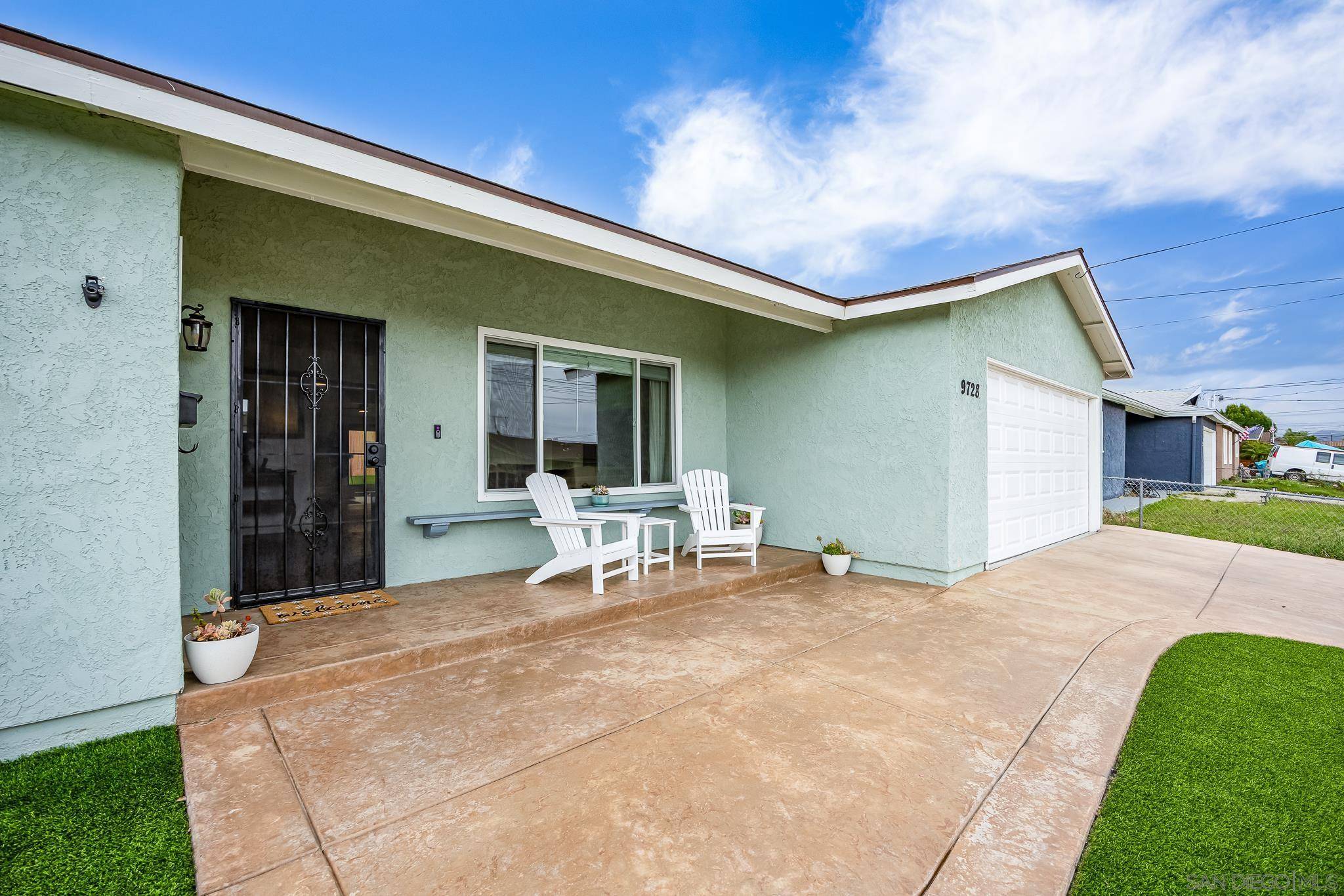 Santee, CA 92071,9728 Abbeywood Rd